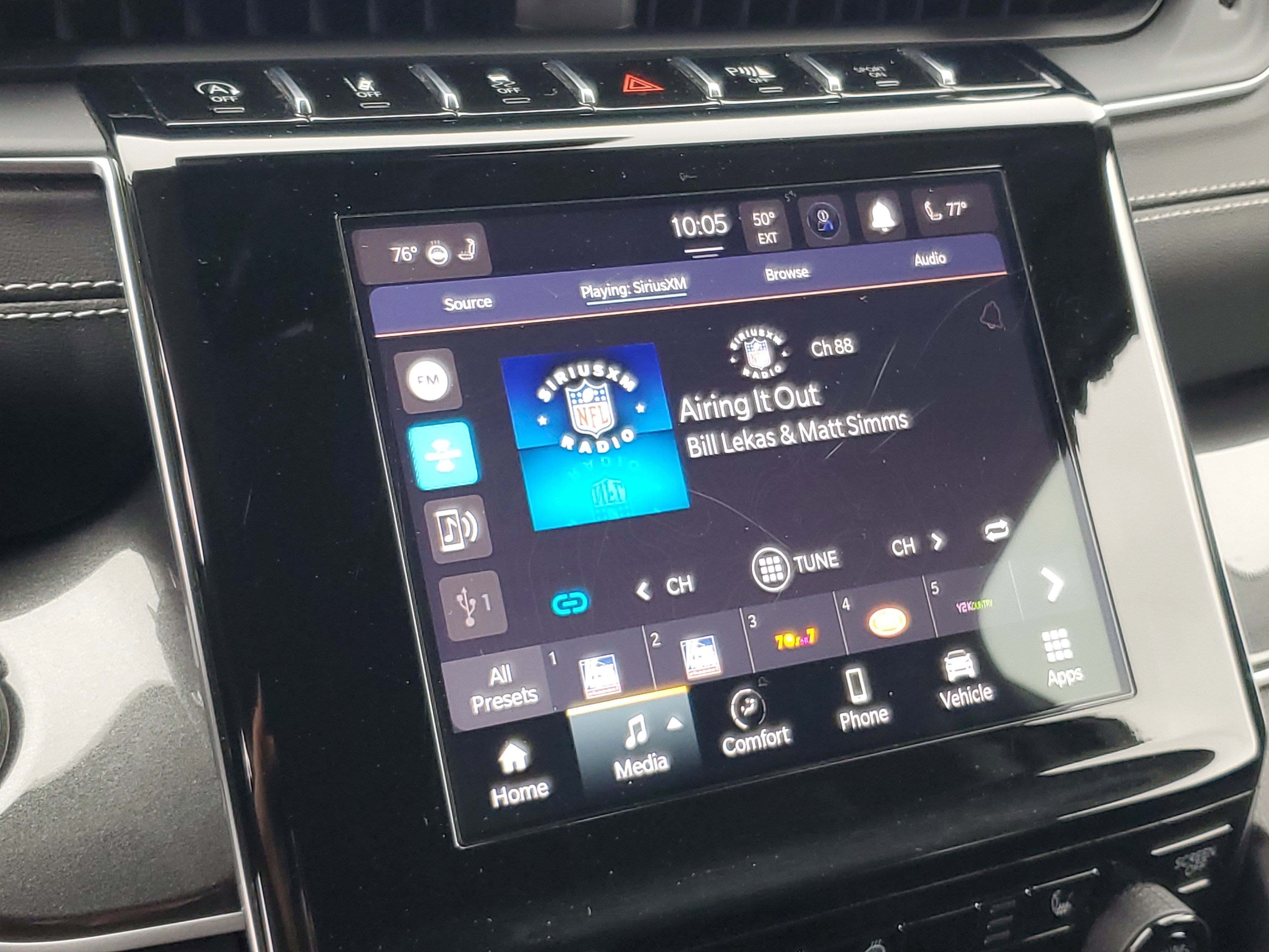 2023 Jeep Grand Cherokee L Laredo 4x4