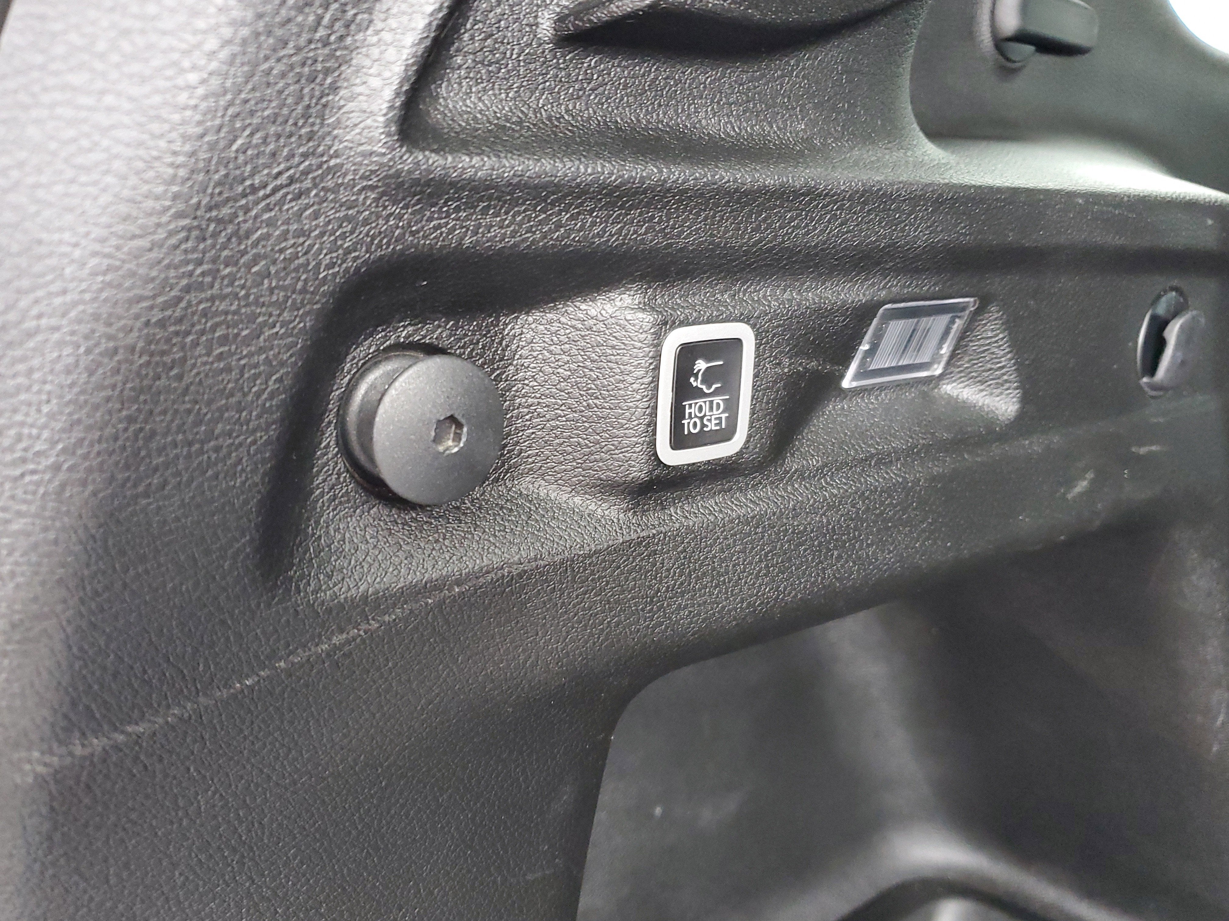 2023 Jeep Grand Cherokee L Laredo 4x4