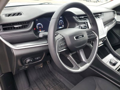 2023 Jeep Grand Cherokee L Laredo 4x4