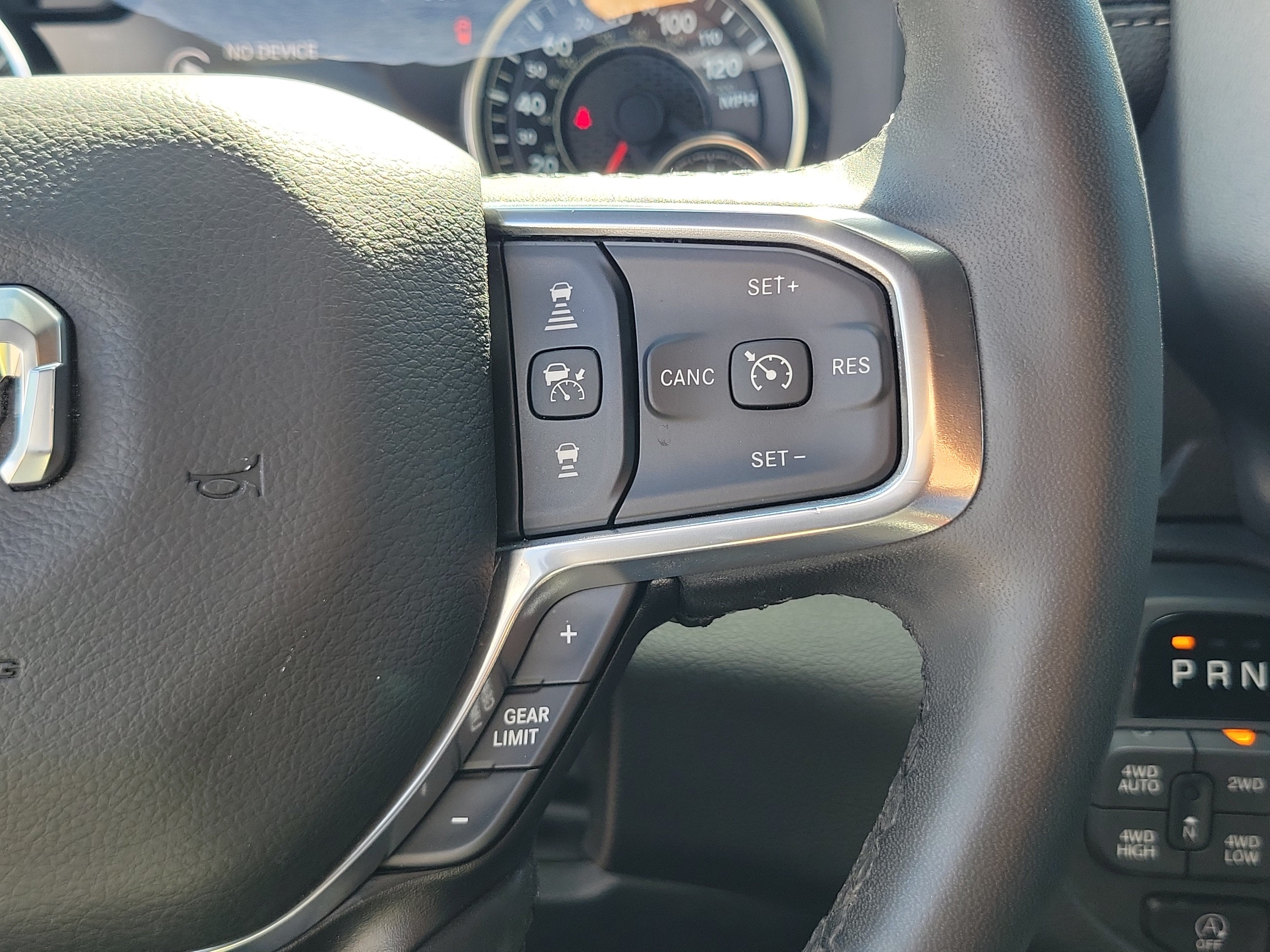 2025 RAM 1500 Laramie Crew Cab 4x4 5'7" Box