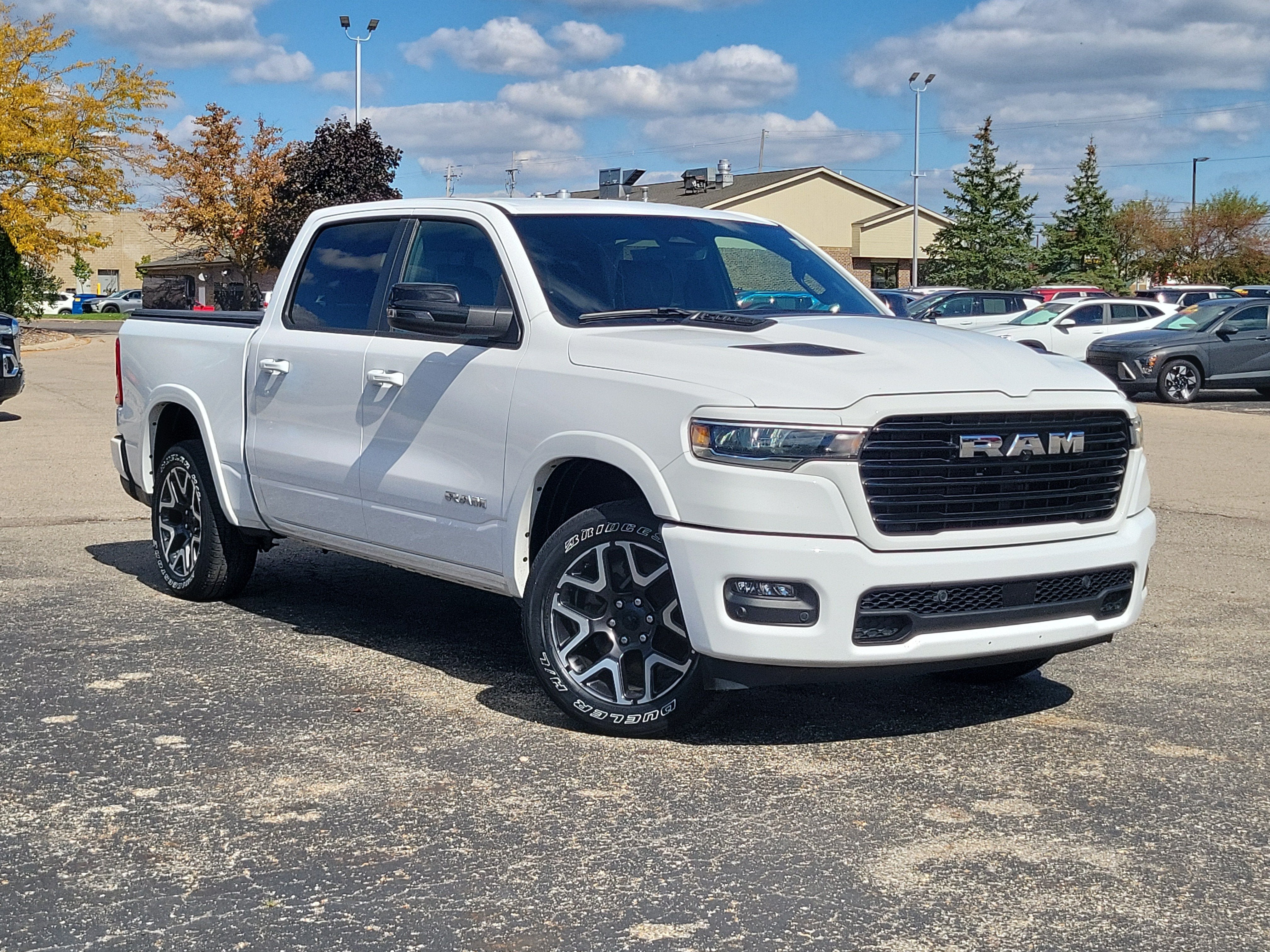 2025 RAM 1500 Laramie Crew Cab 4x4 5'7" Box