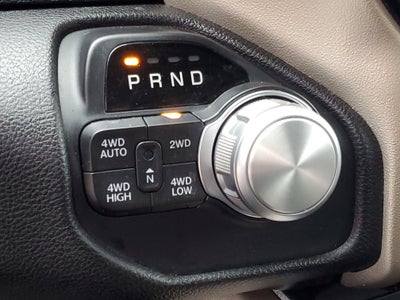 2019 RAM 1500 Laramie Crew Cab 4x4 5'7" Box