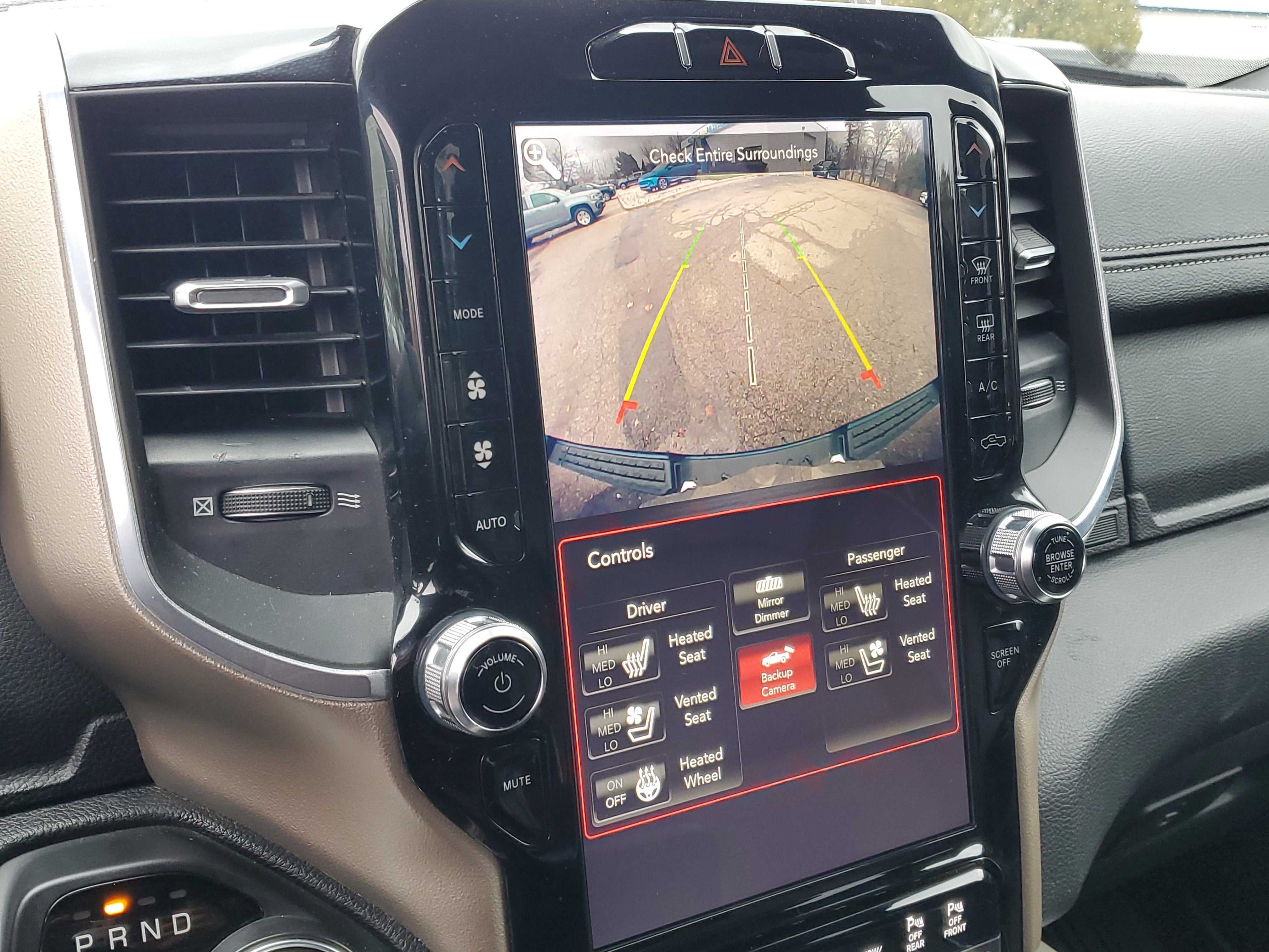 2019 RAM 1500 Laramie Crew Cab 4x4 5'7" Box