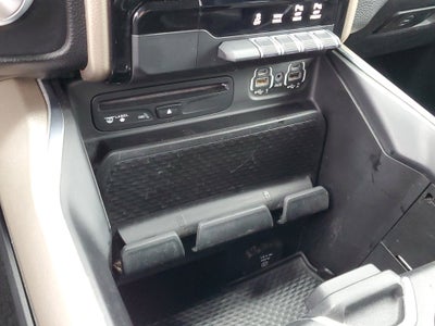 2019 RAM 1500 Laramie Crew Cab 4x4 5'7" Box