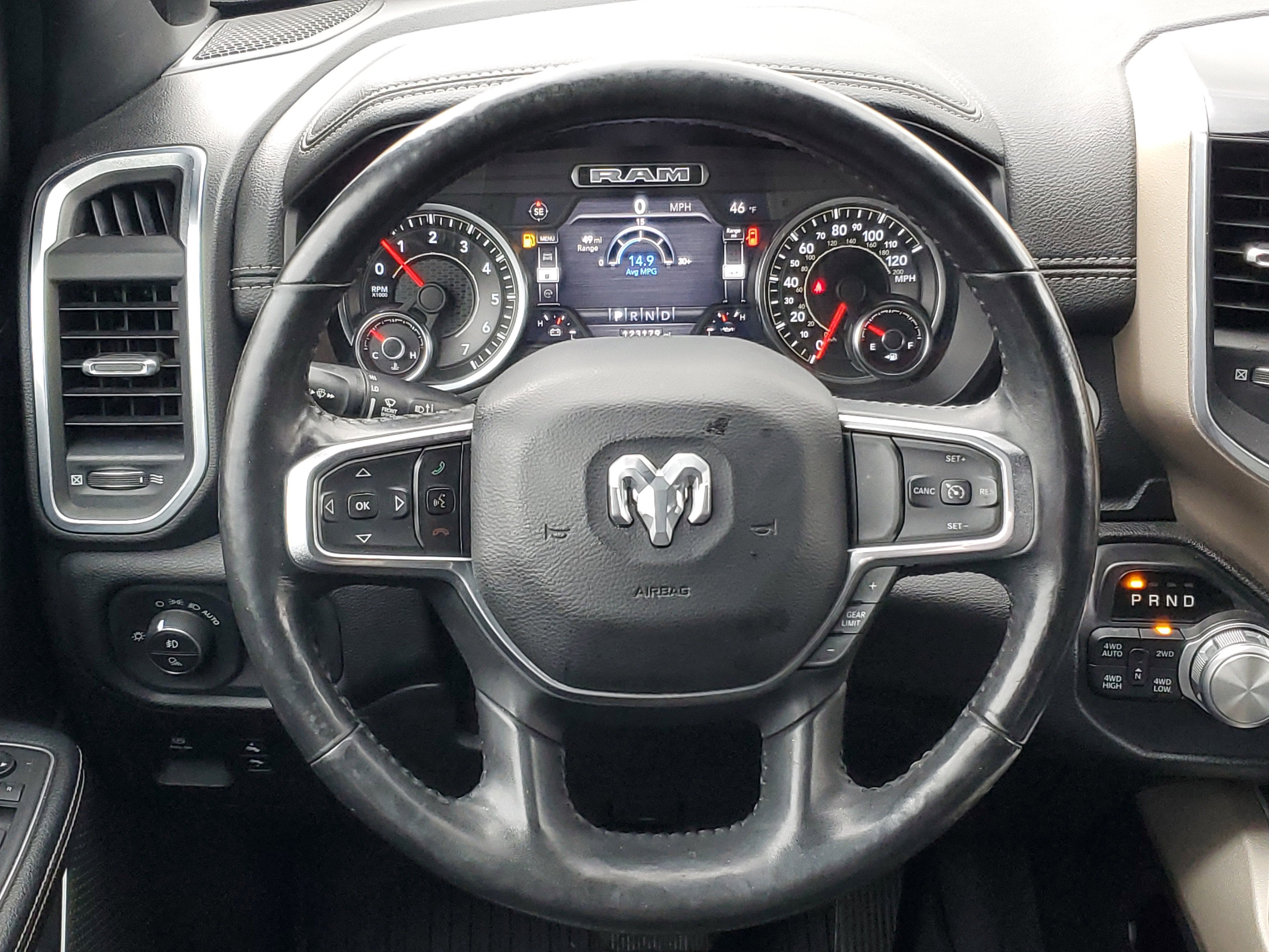 2019 RAM 1500 Laramie Crew Cab 4x4 5'7" Box