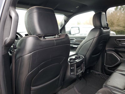 2019 RAM 1500 Laramie Crew Cab 4x4 5'7" Box