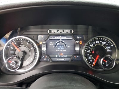 2019 RAM 1500 Laramie Crew Cab 4x4 5'7" Box