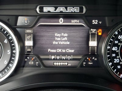 2020 RAM 1500 Laramie Crew Cab 4x4 5'7" Box