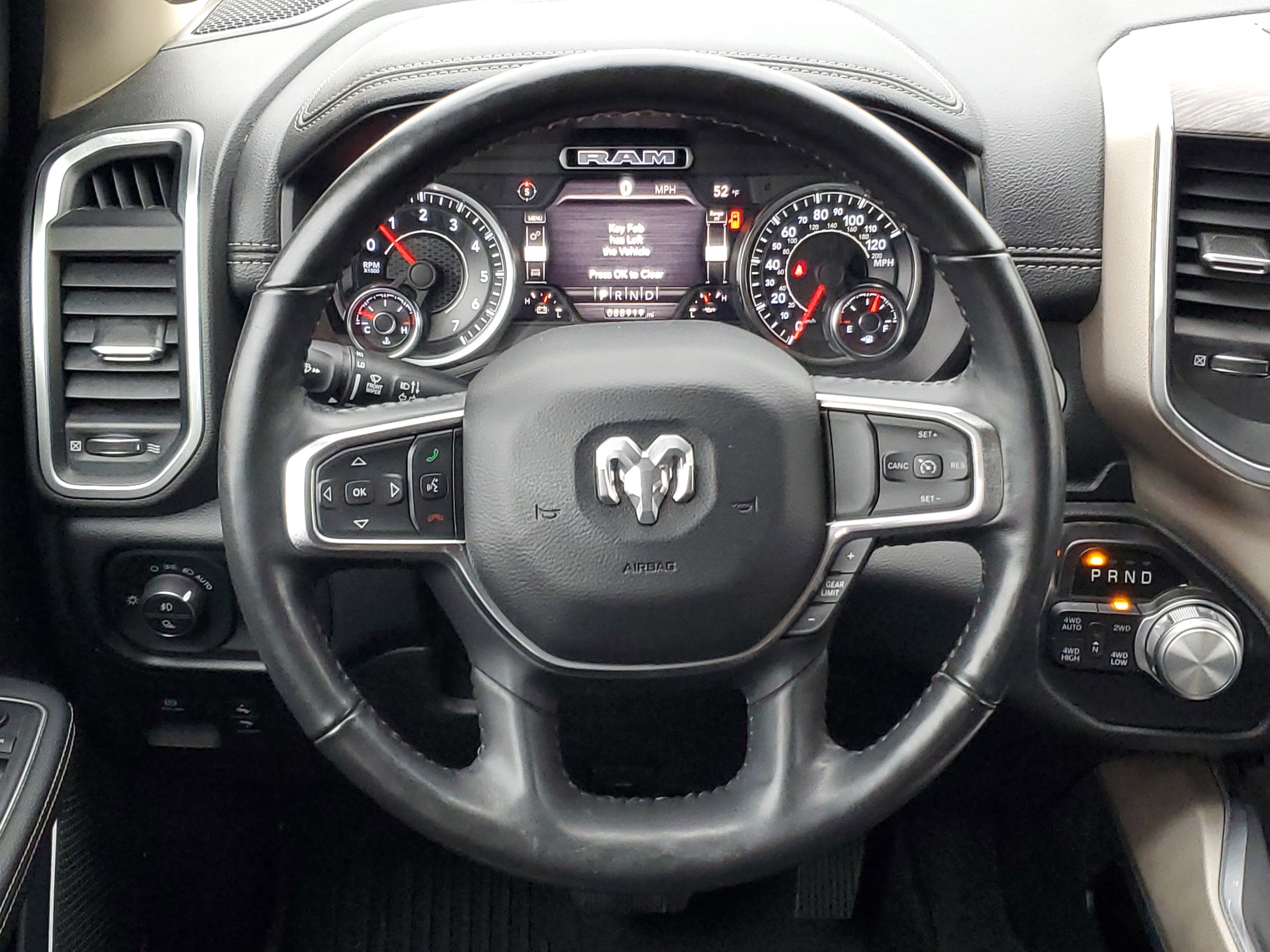 2020 RAM 1500 Laramie Crew Cab 4x4 5'7" Box