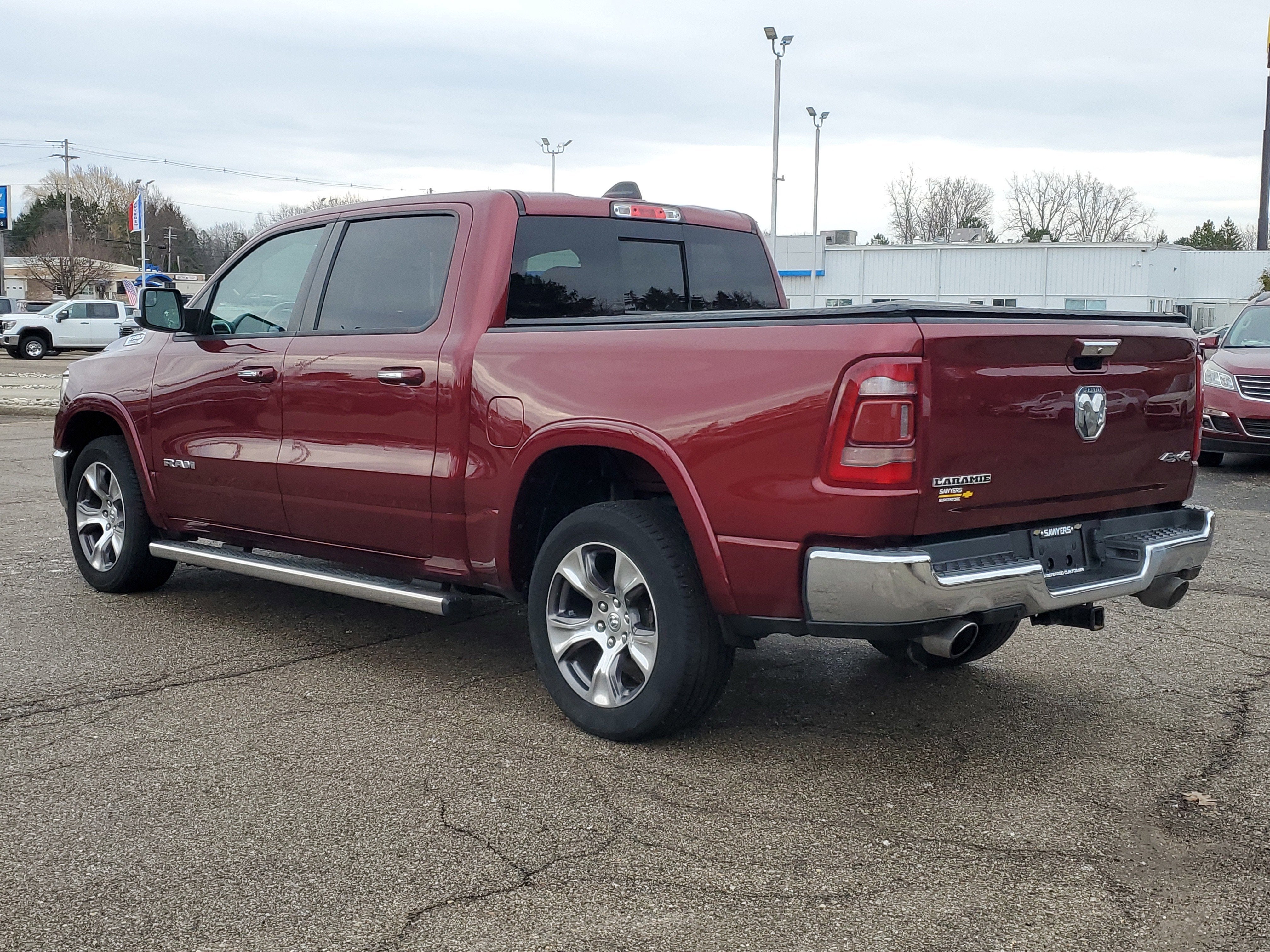 2020 RAM 1500 Laramie Crew Cab 4x4 5'7" Box