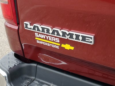 2020 RAM 1500 Laramie Crew Cab 4x4 5'7" Box