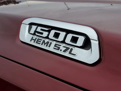 2020 RAM 1500 Laramie Crew Cab 4x4 5'7" Box