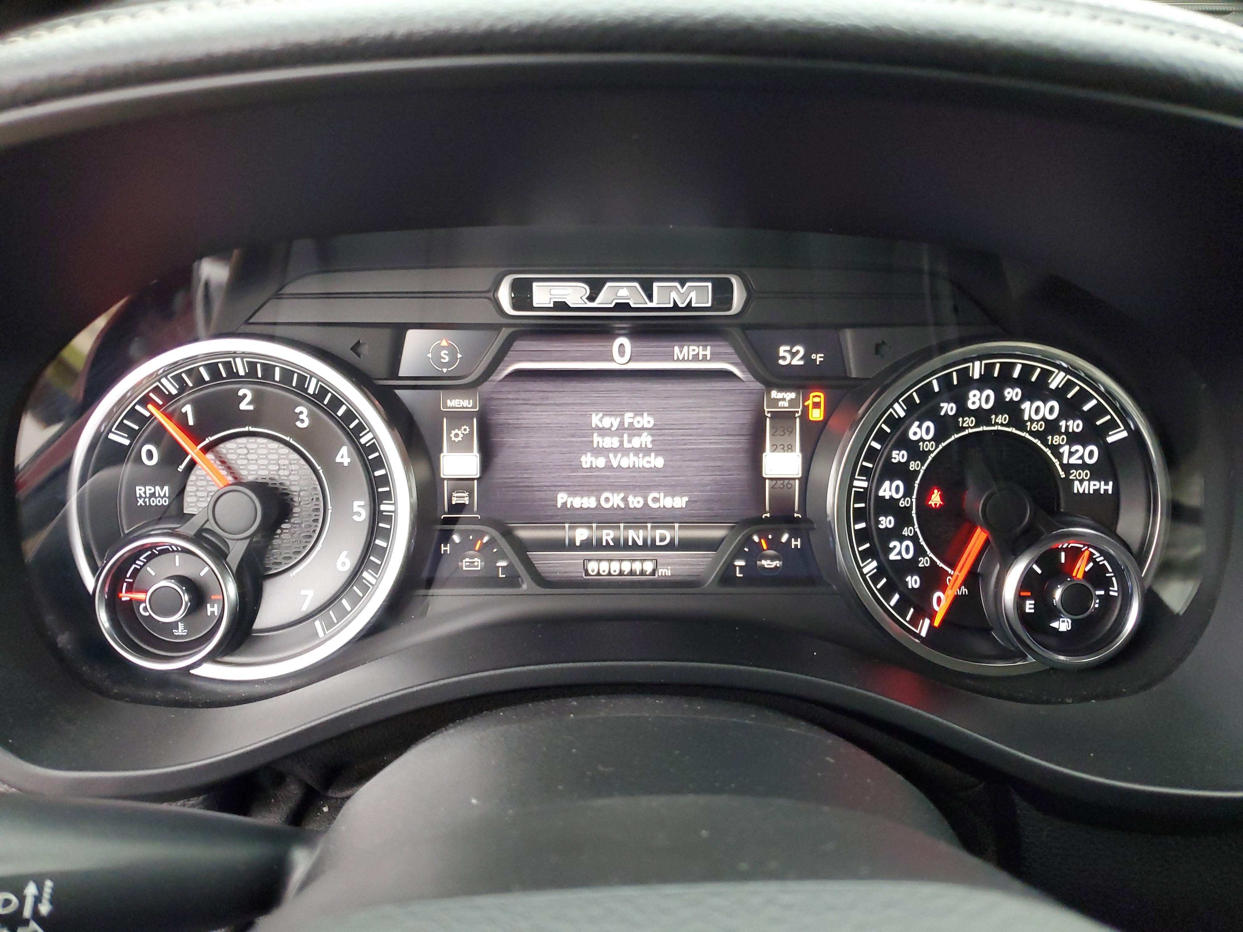 2020 RAM 1500 Laramie Crew Cab 4x4 5'7" Box