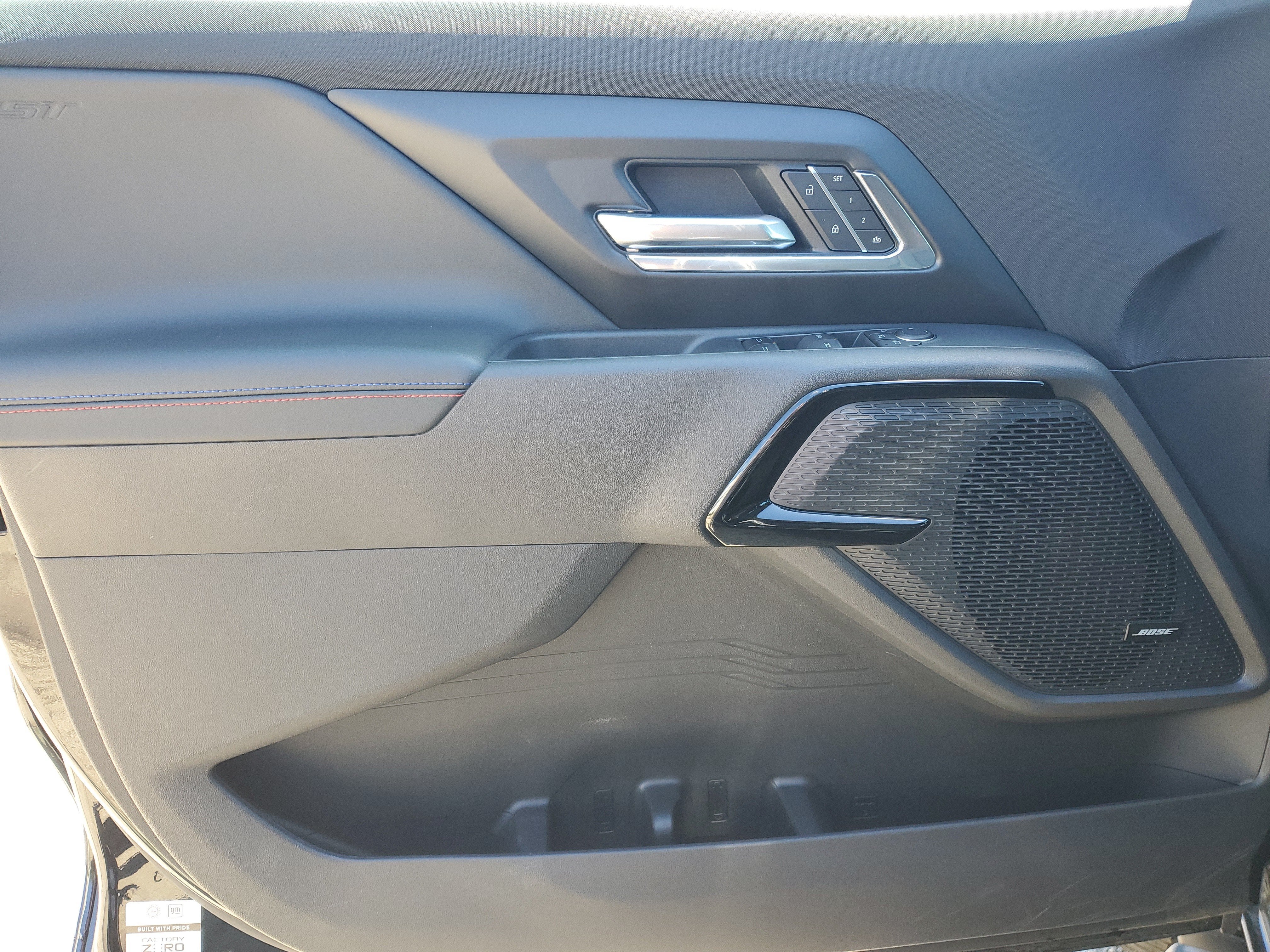 2025 Chevrolet Silverado EV RST - Max Range