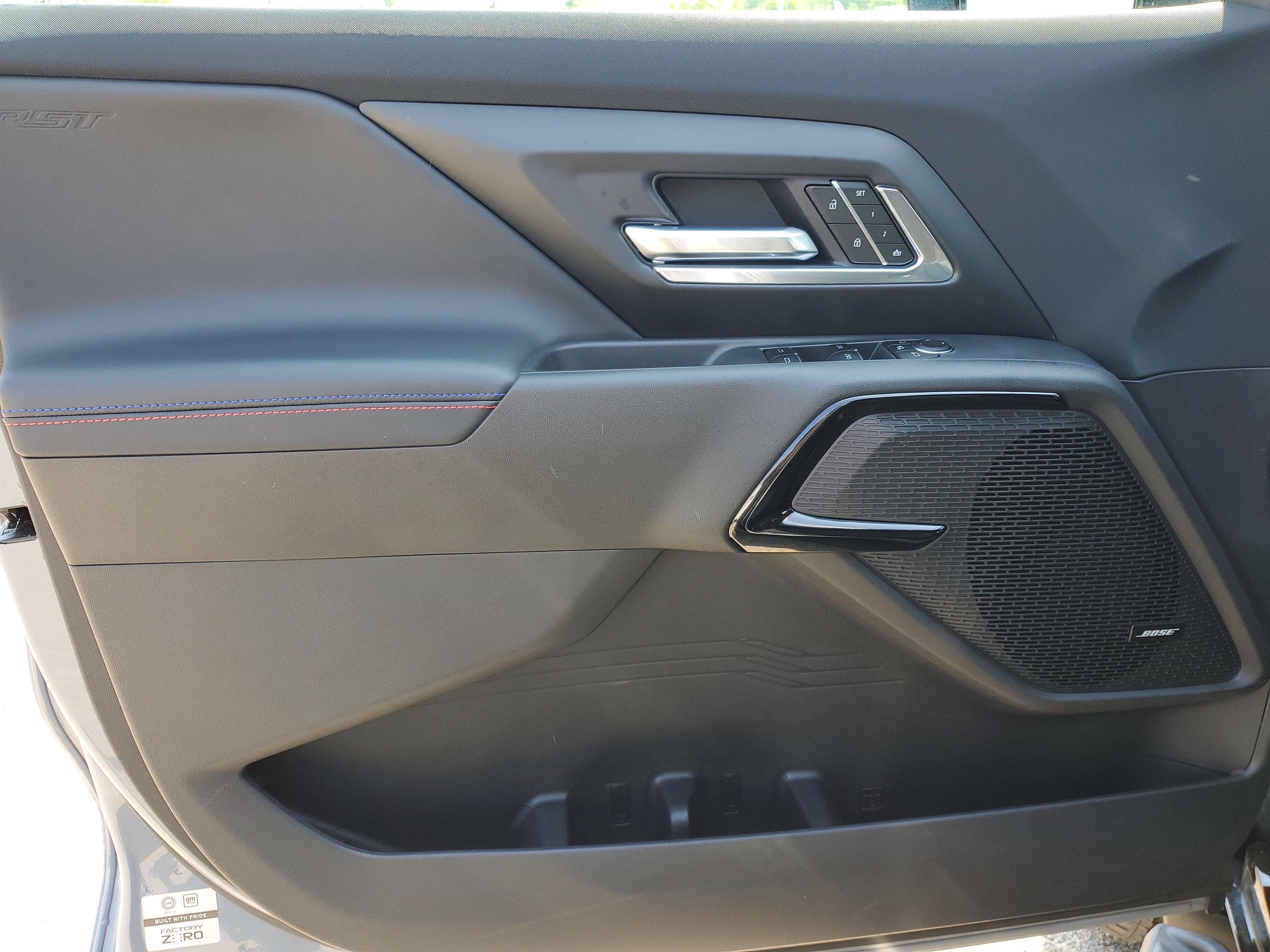 2025 Chevrolet Silverado EV RST - Max Range