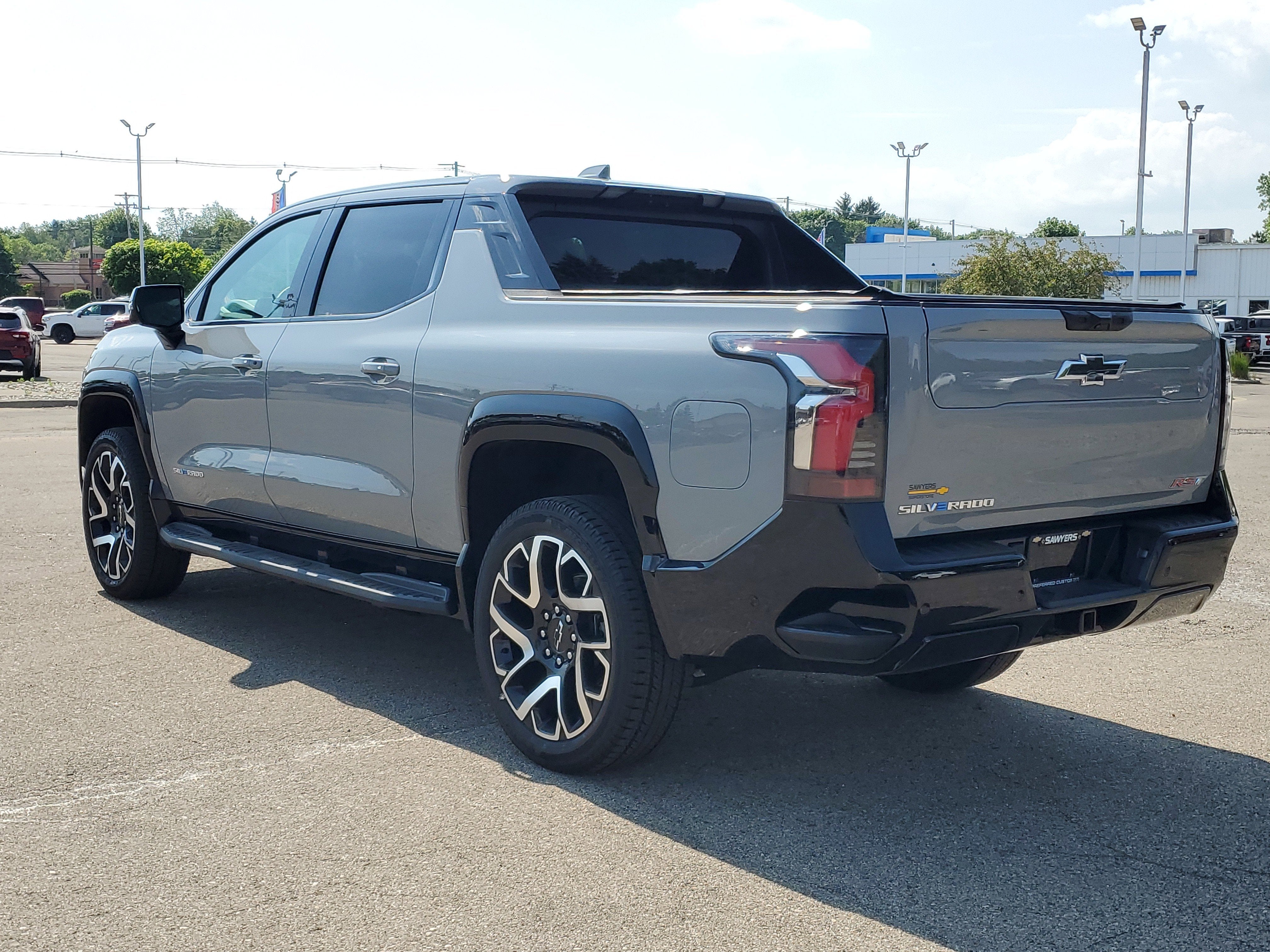2025 Chevrolet Silverado EV RST - Max Range