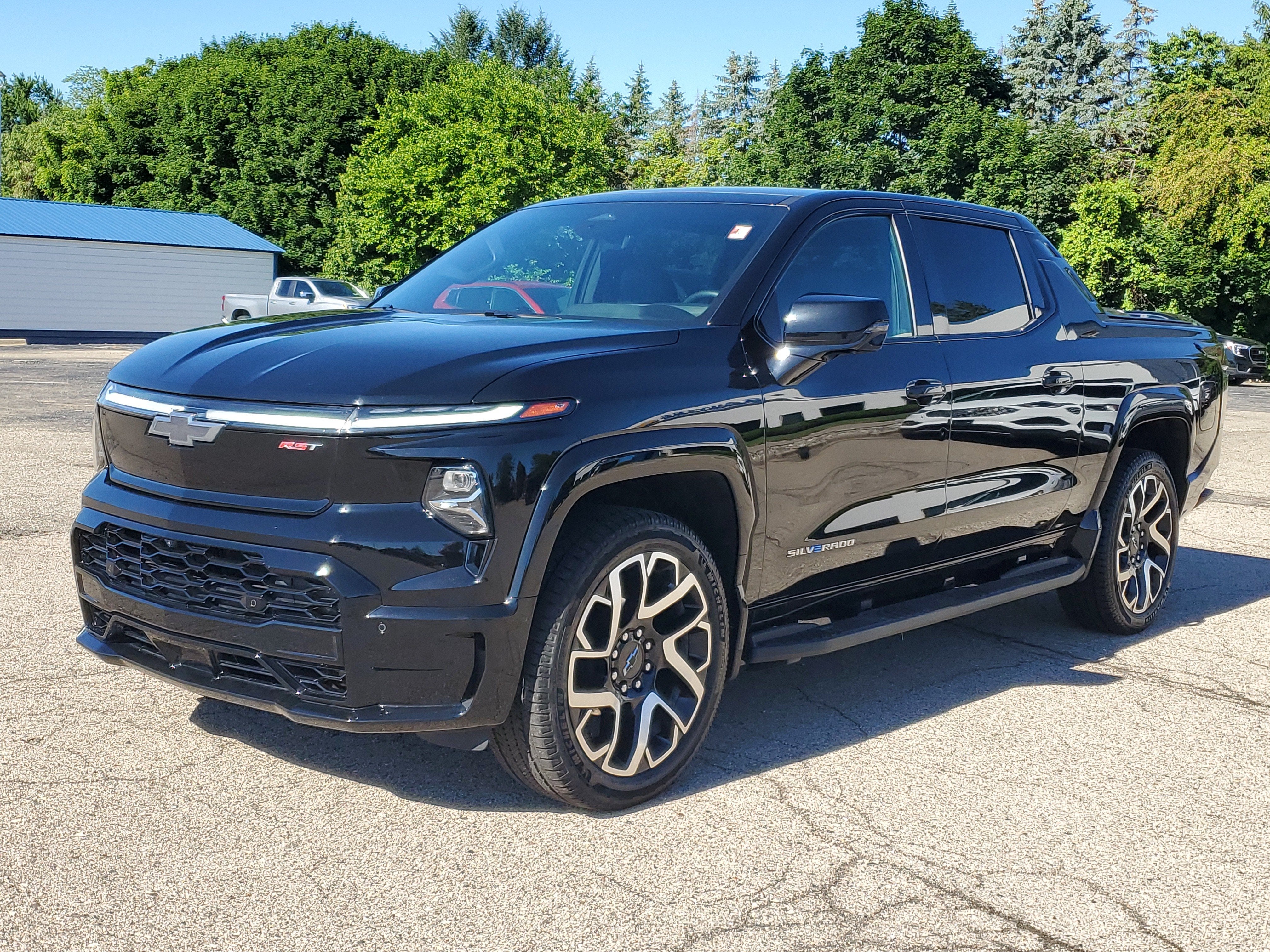Used 2025 Chevrolet Silverado EV RST with VIN 1GC402ELXSU405181 for sale in DeWitt, MI