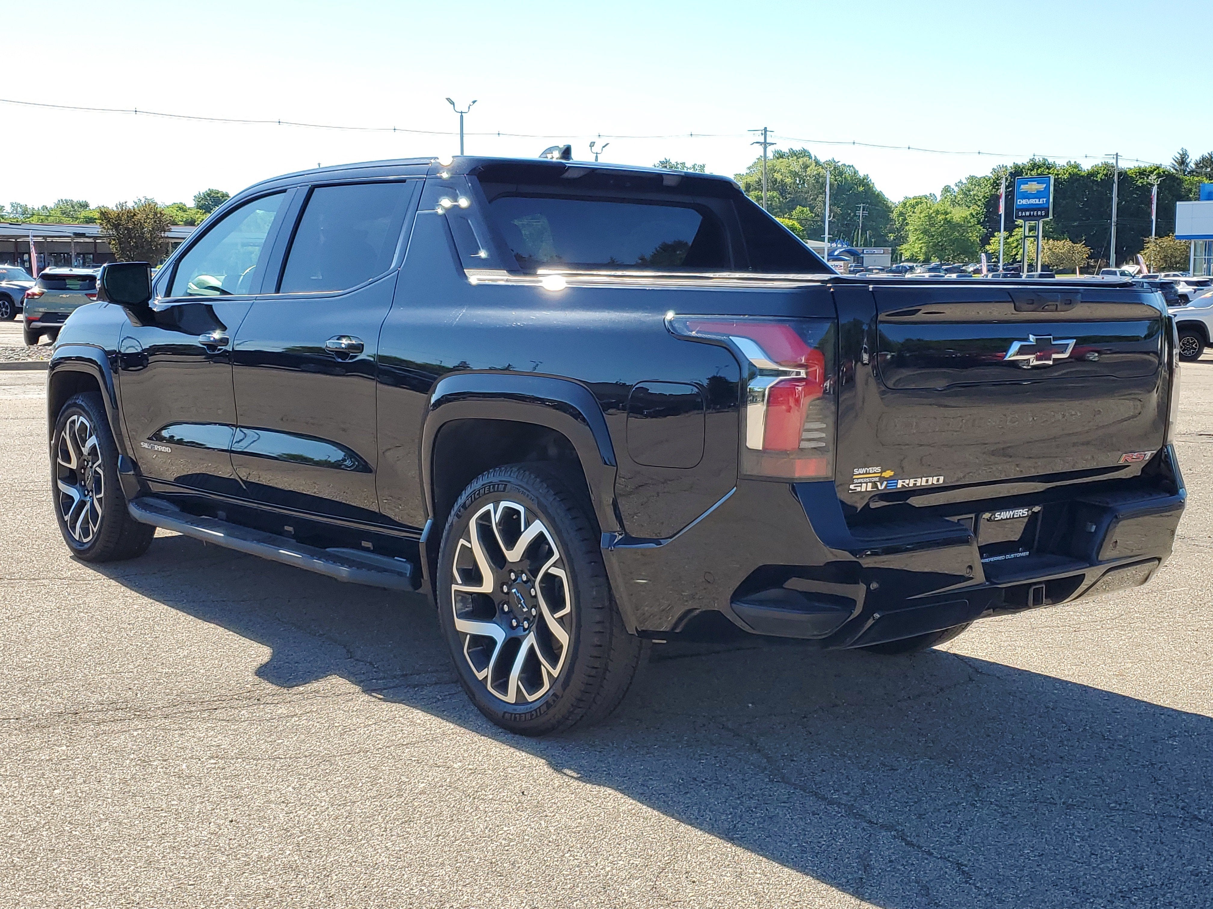 2025 Chevrolet Silverado EV RST - Max Range