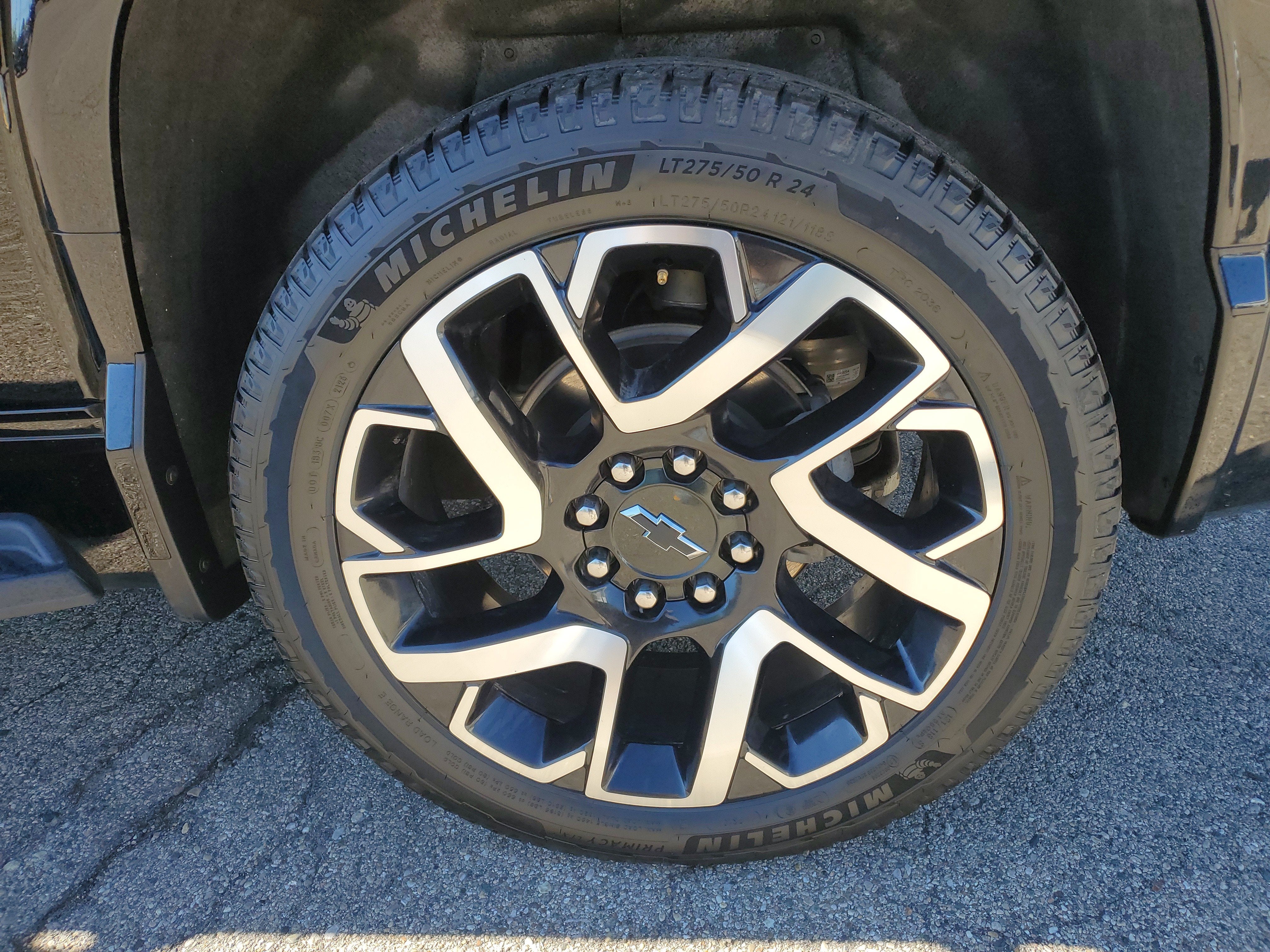 2025 Chevrolet Silverado EV RST - Max Range