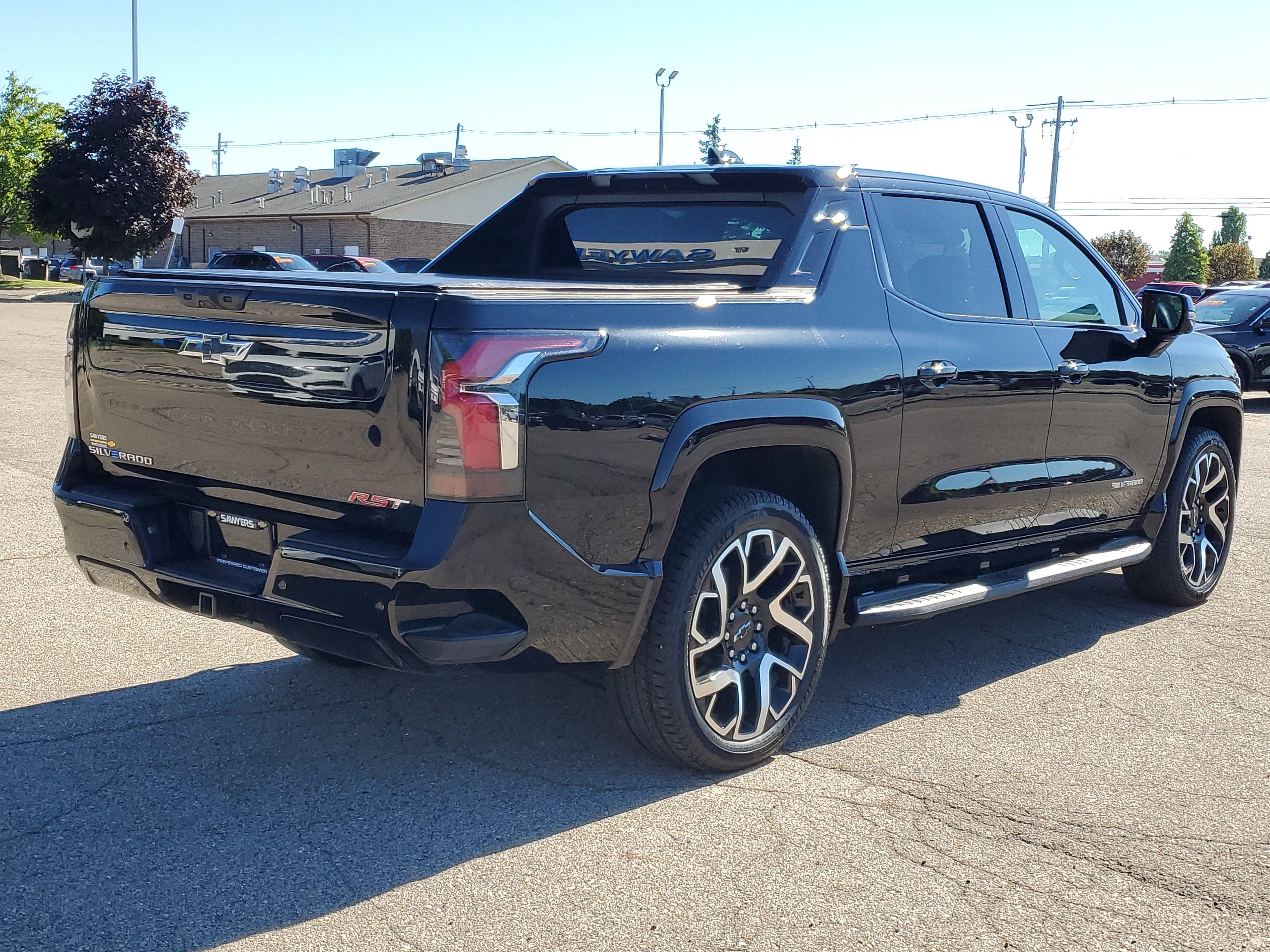 2025 Chevrolet Silverado EV RST - Max Range