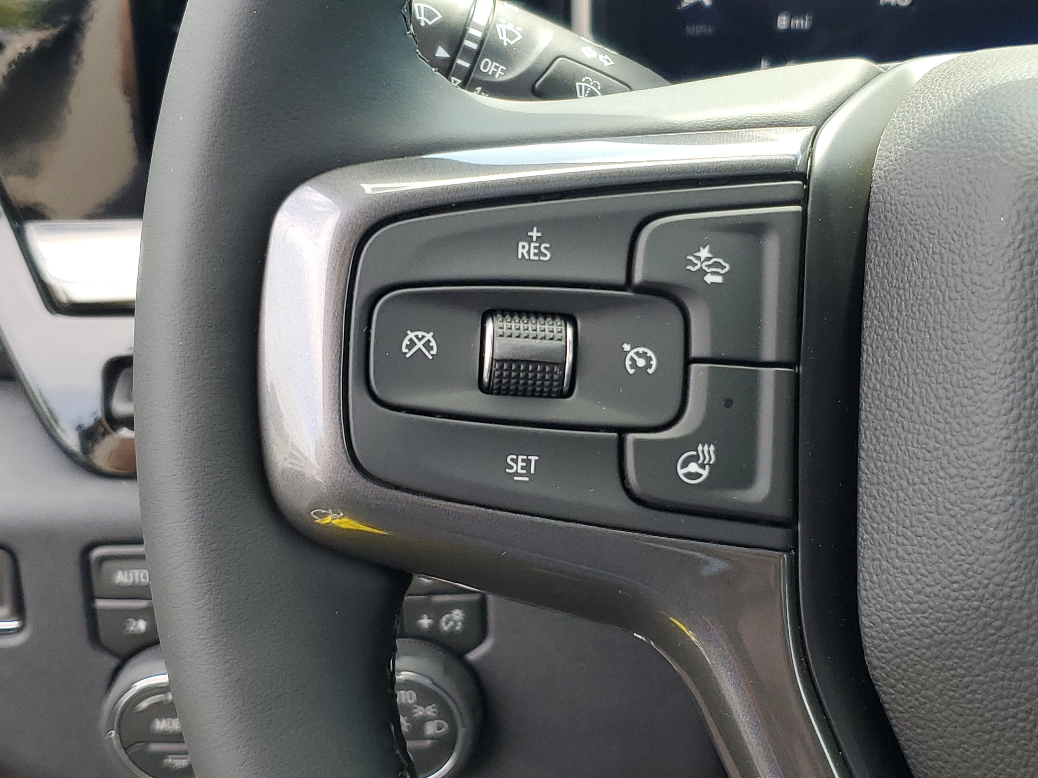 2026 Chevrolet Silverado 2500 HD ZR2 - Photo 11