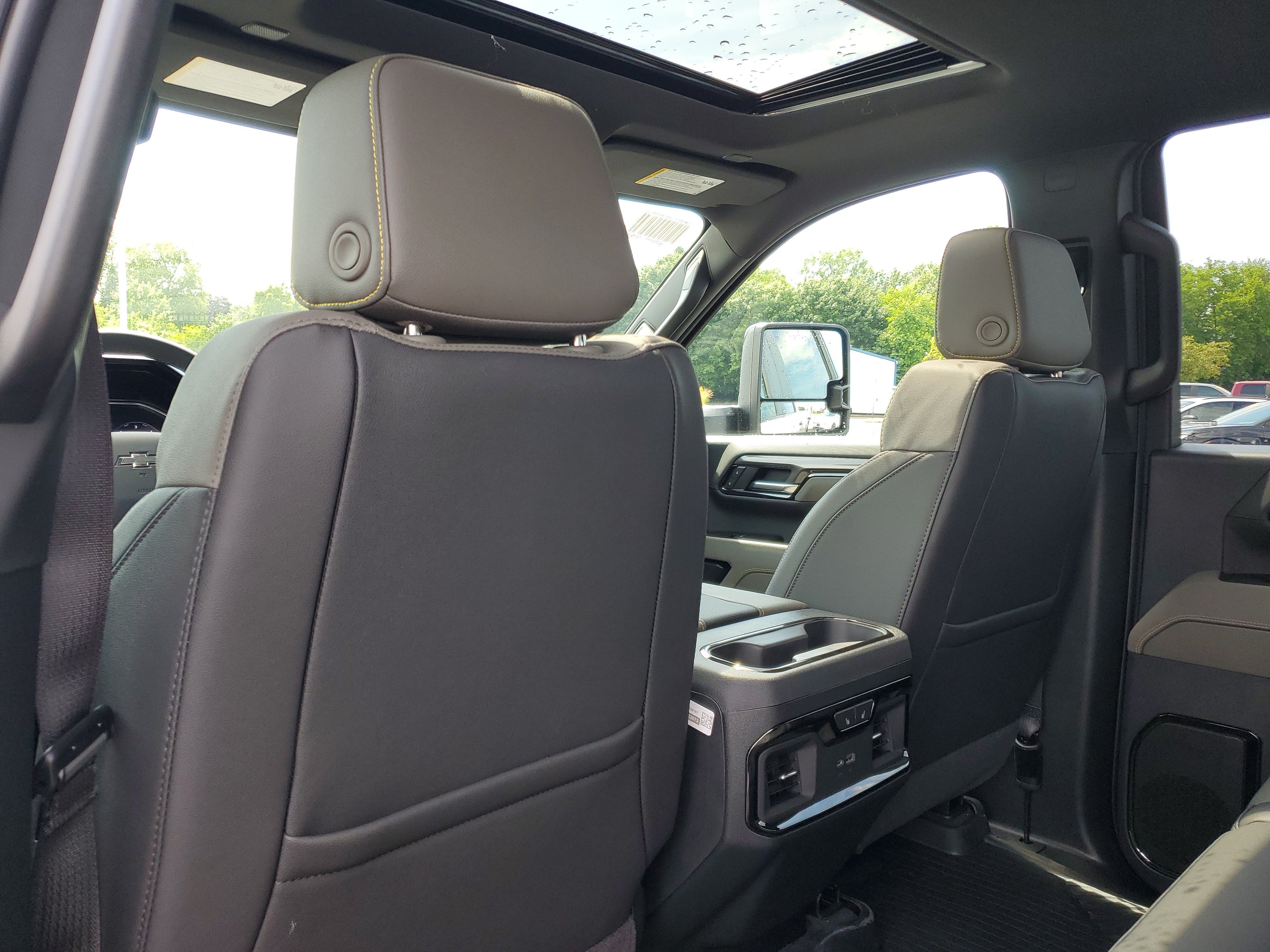 2026 Chevrolet Silverado 2500 HD ZR2 - Photo 27