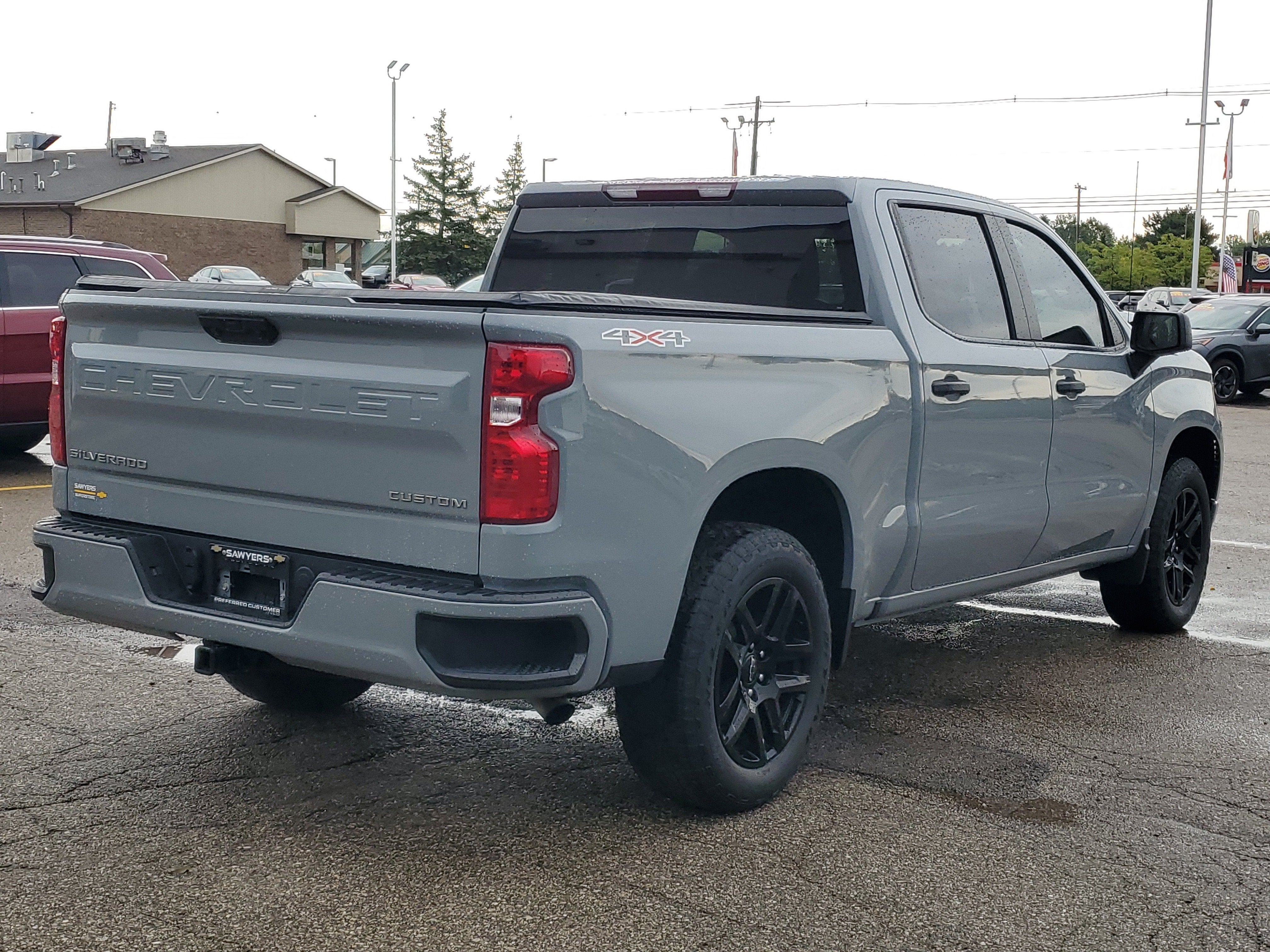 2024 Chevrolet Silverado 1500 Custom