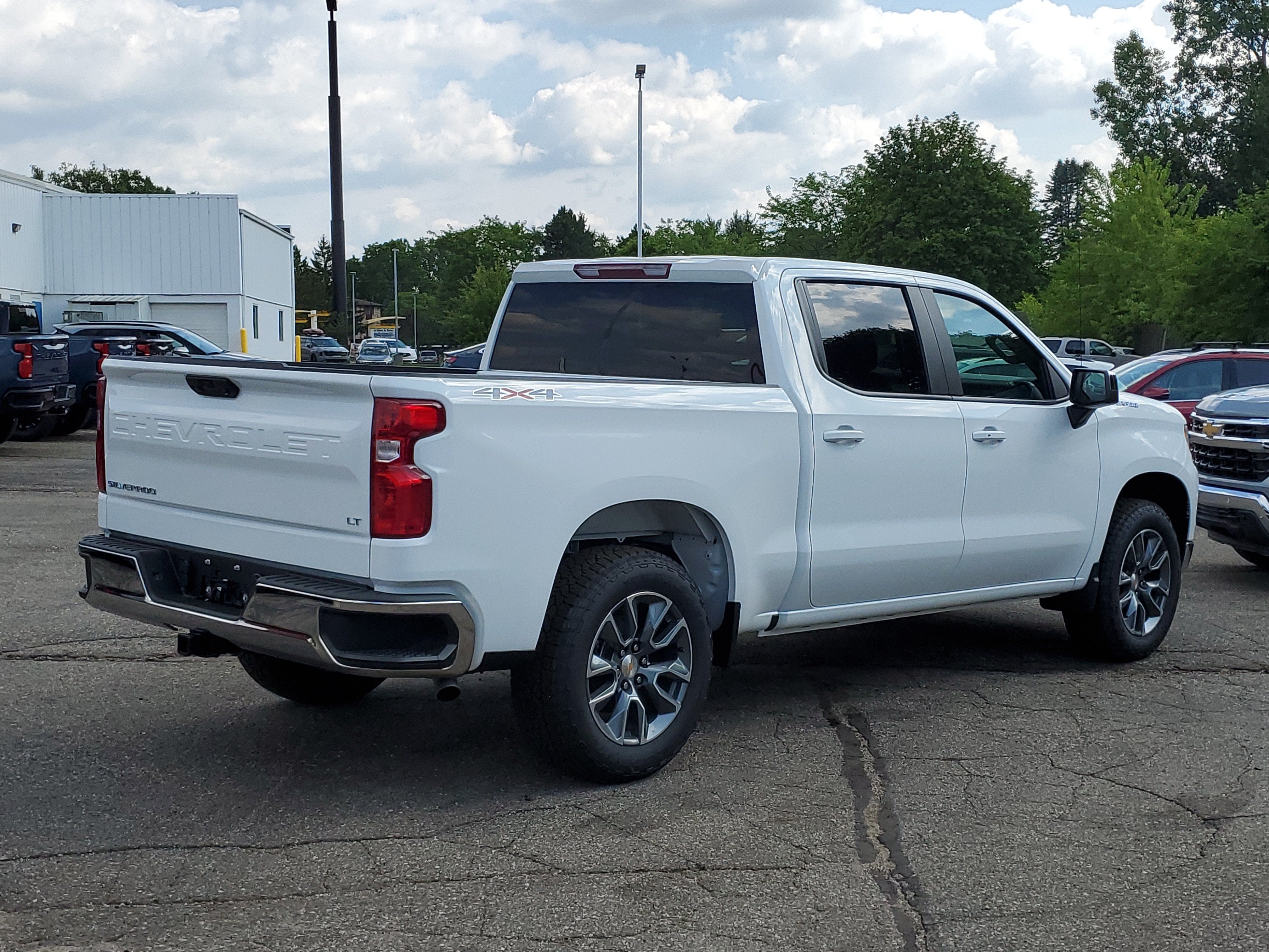 2026 Chevrolet Silverado 1500 LT (2FL)