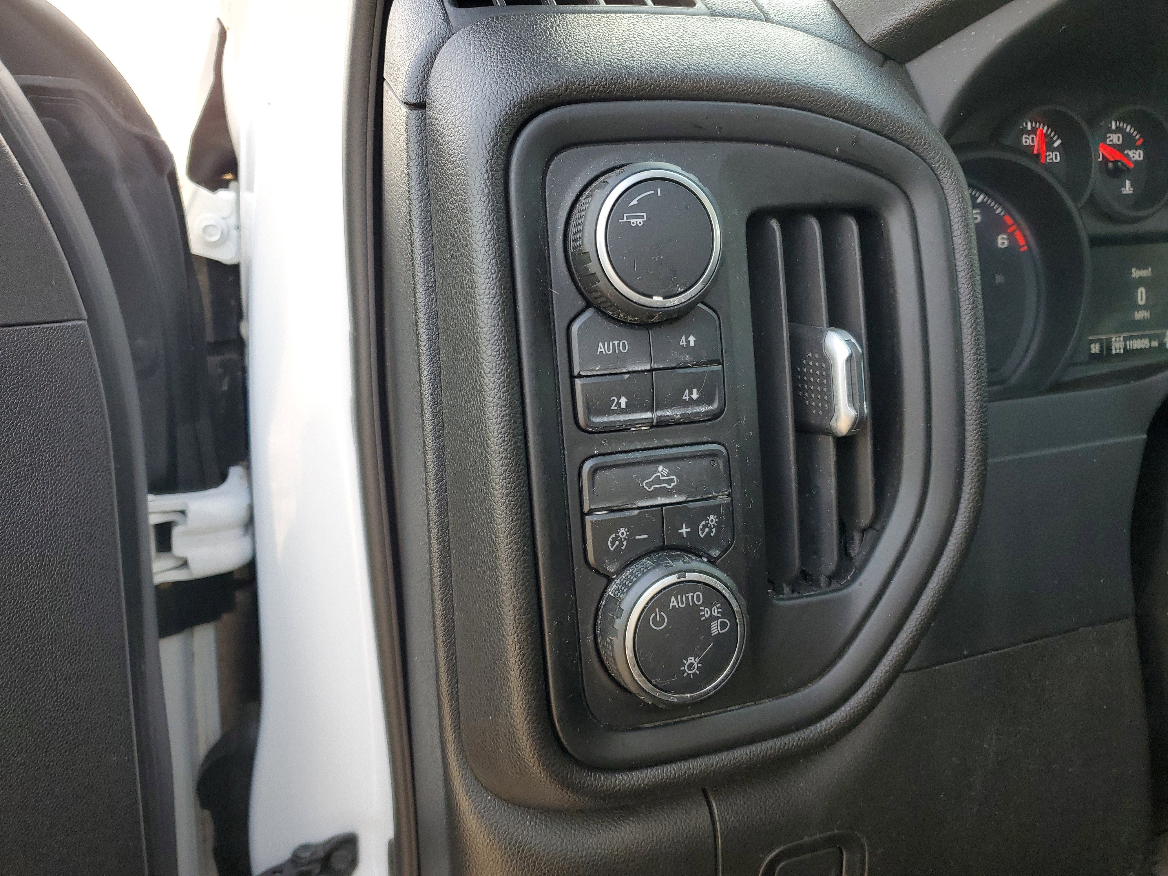 2020 Chevrolet Silverado 1500 Custom Trail Boss