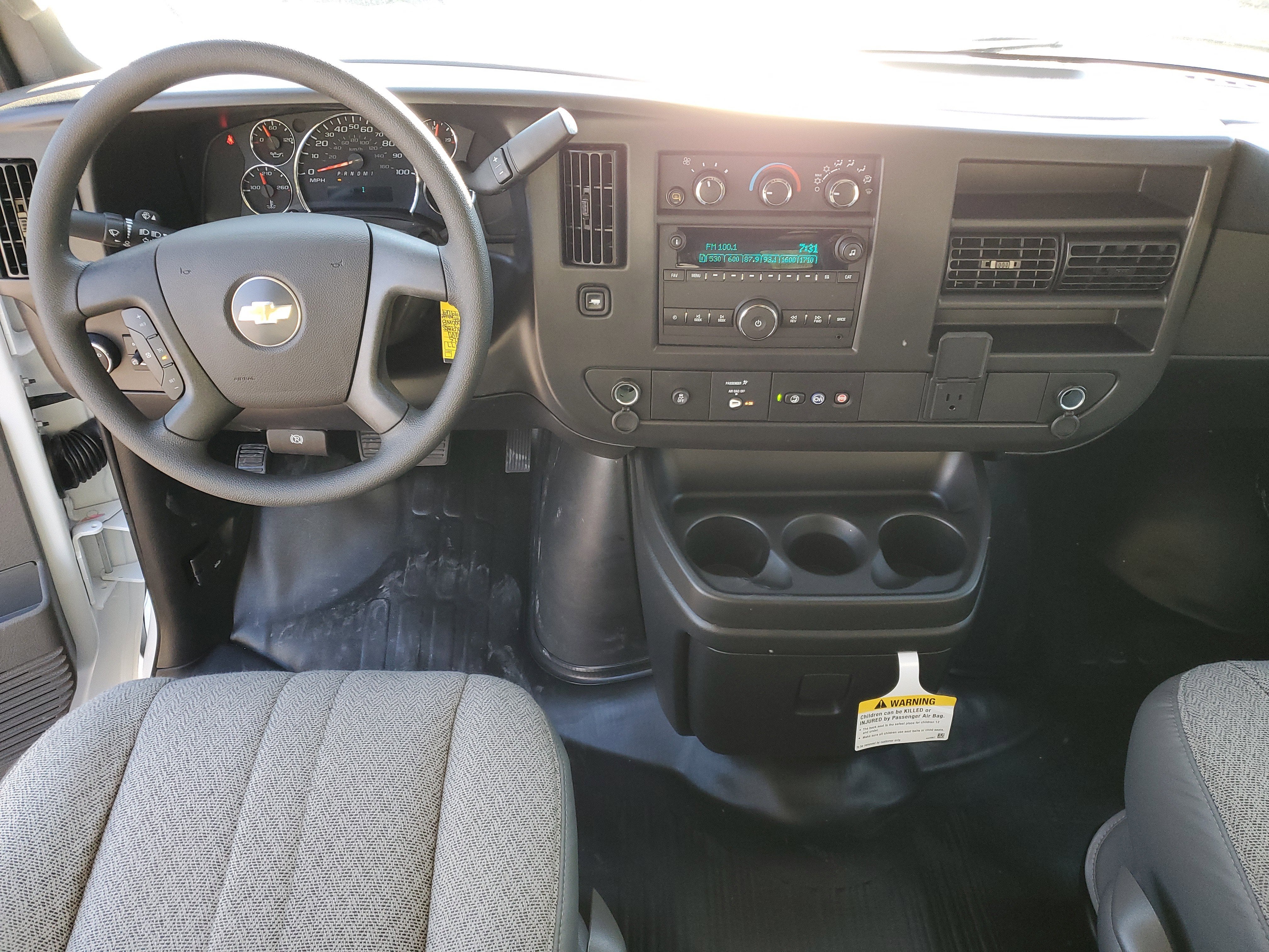 2025 Chevrolet Express Cargo 2500 WT