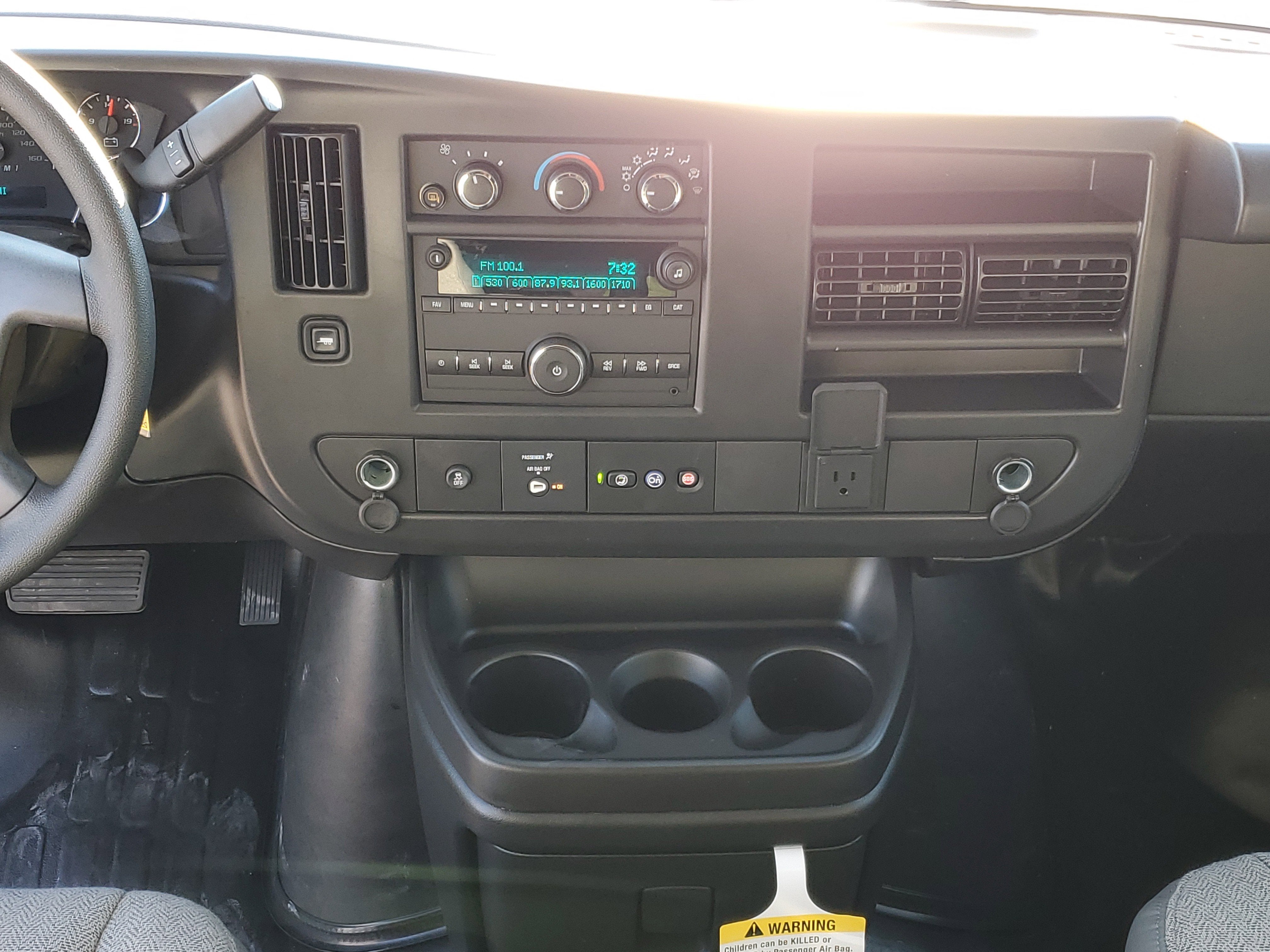 2025 Chevrolet Express Cargo 2500 WT