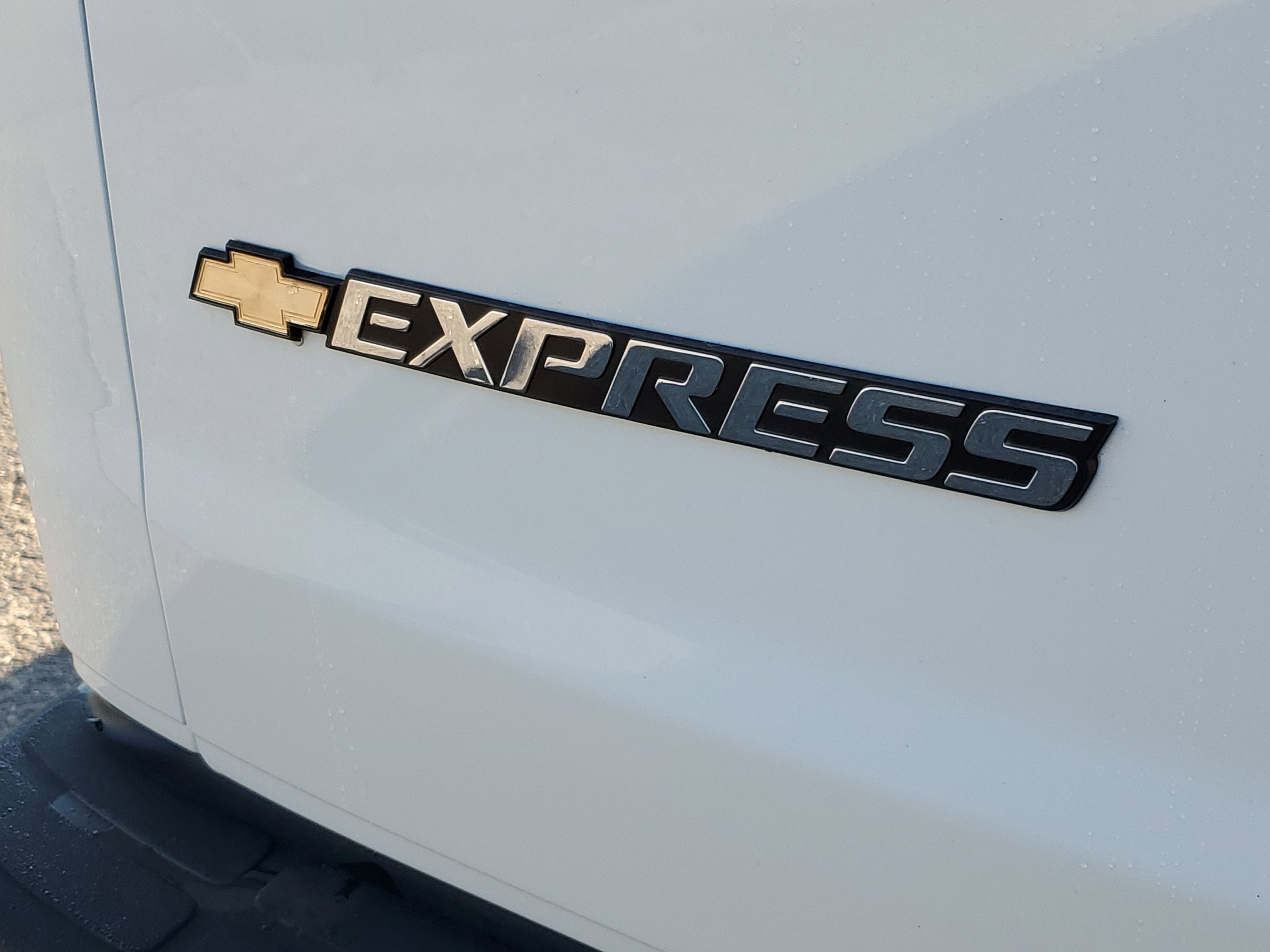 2025 Chevrolet Express Cargo 2500 WT