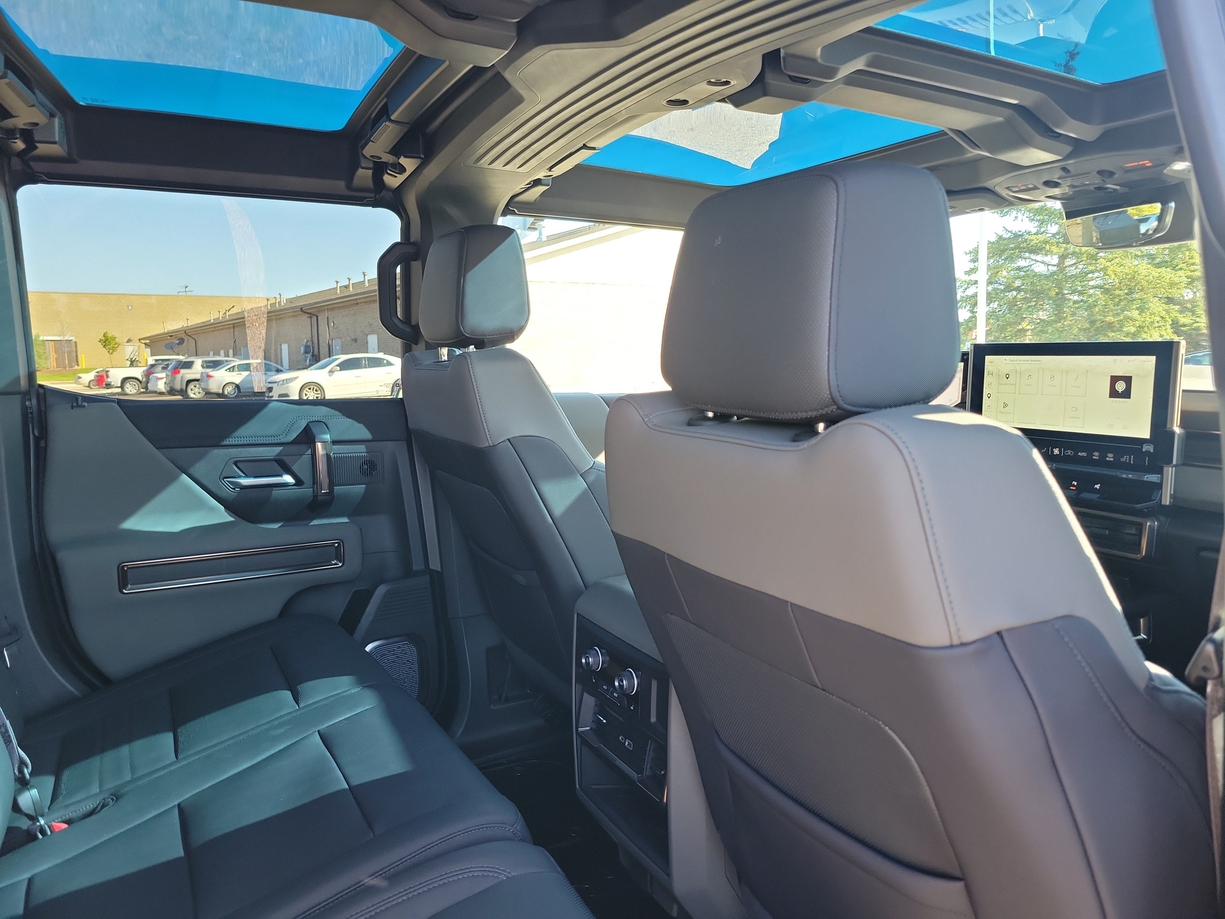 2025 GMC HUMMER EV SUV 2X