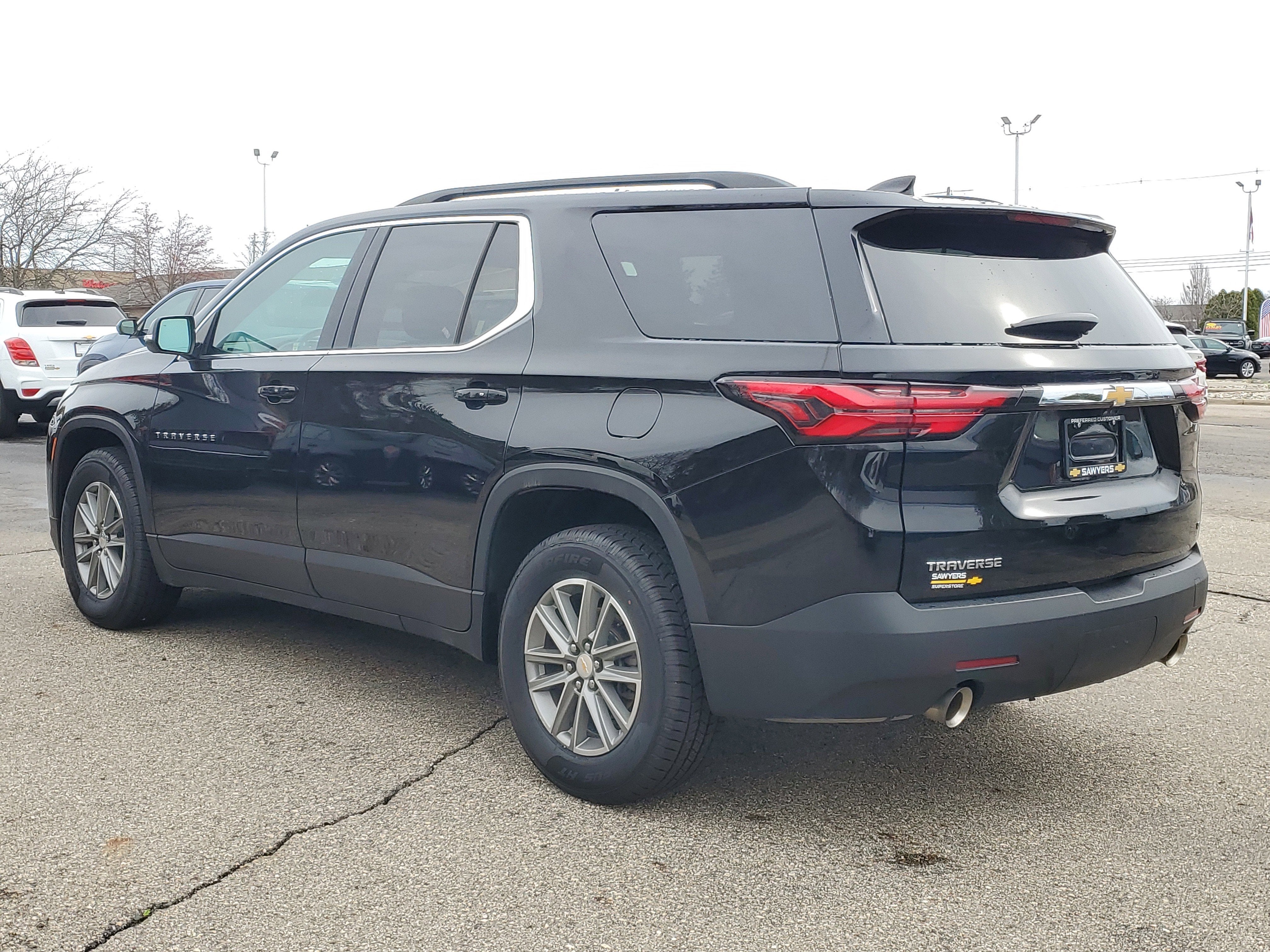 2023 Chevrolet Traverse LT Cloth
