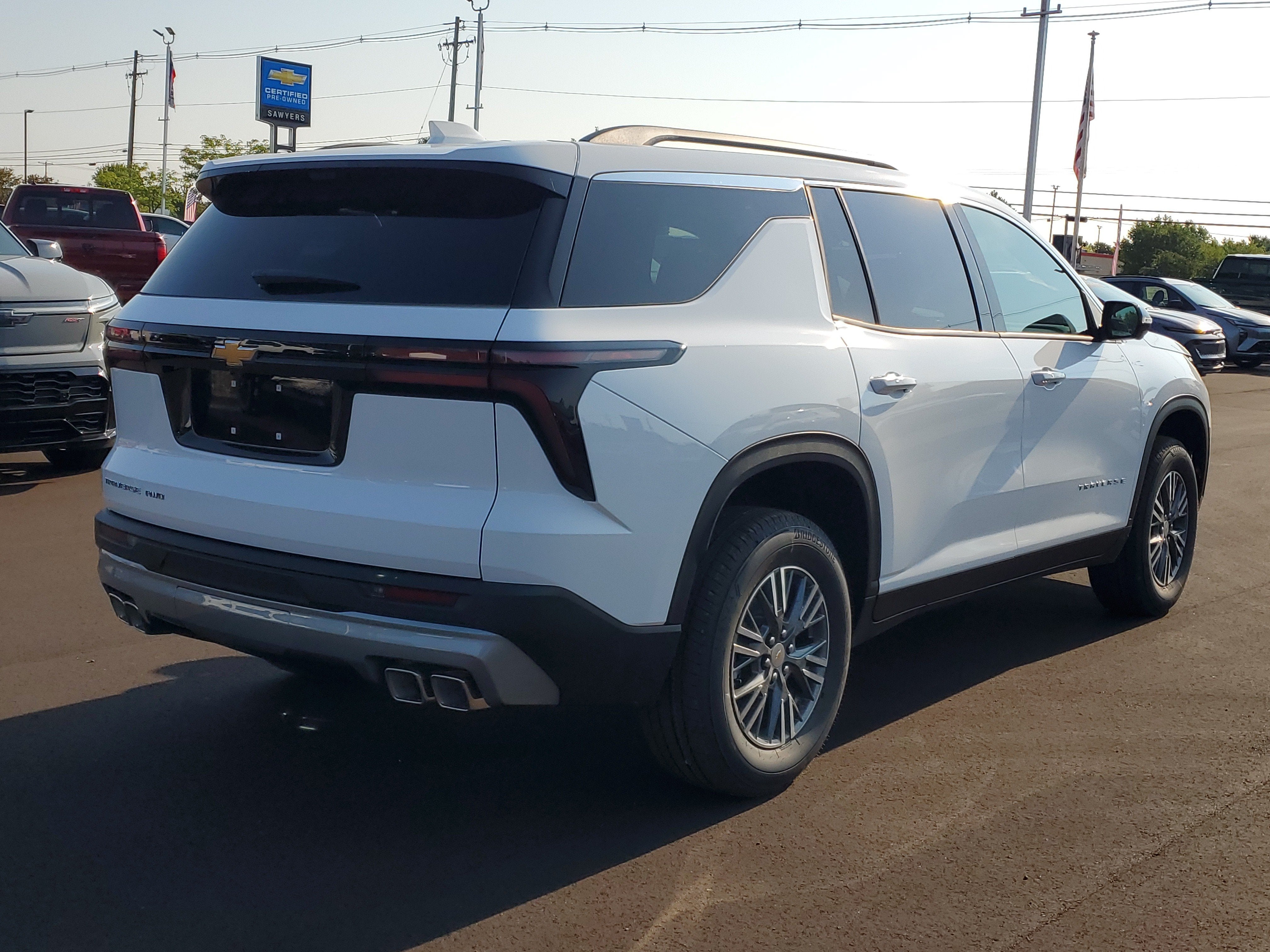 2027 Chevrolet Traverse LT