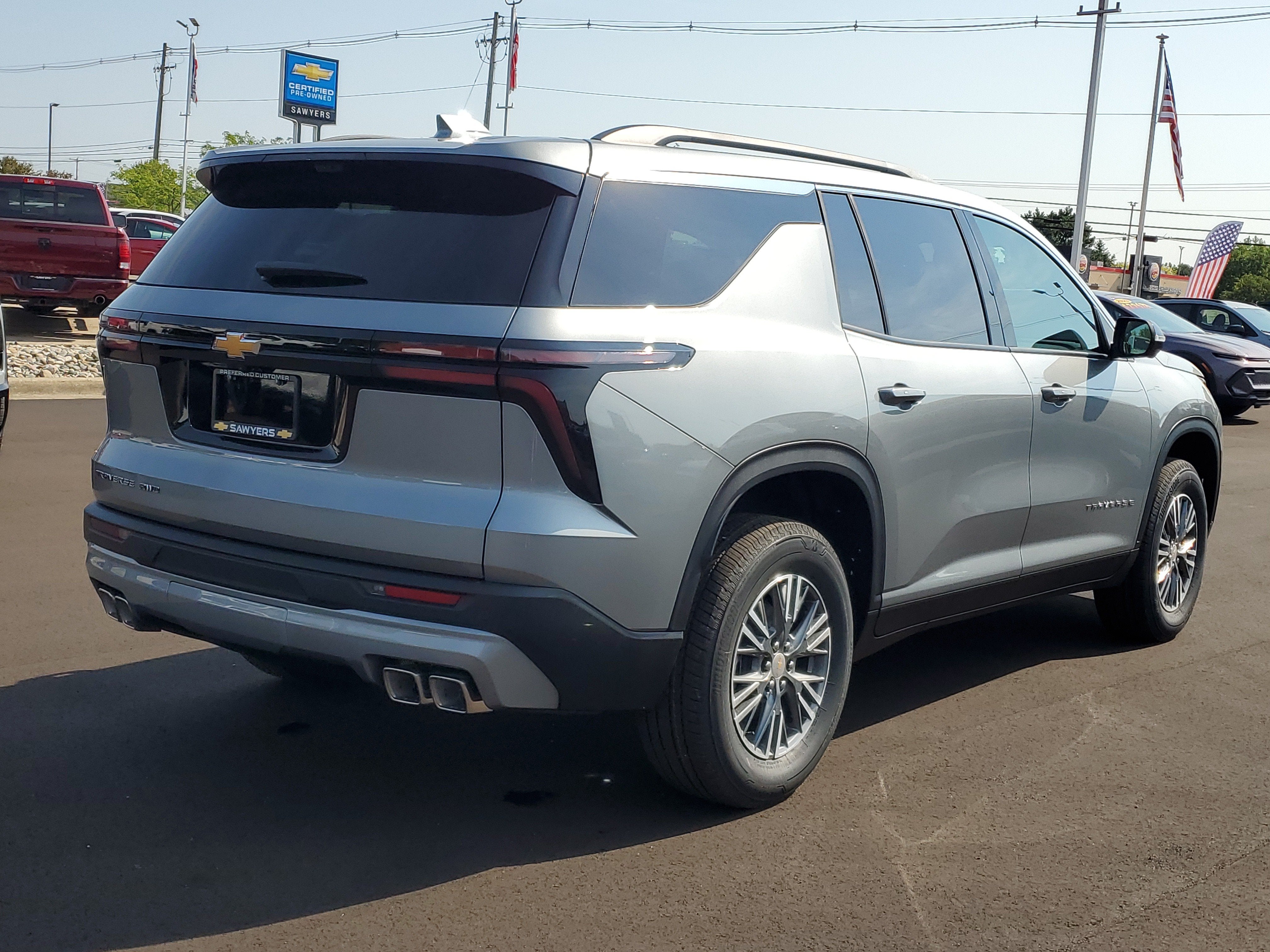 2027 Chevrolet Traverse LT