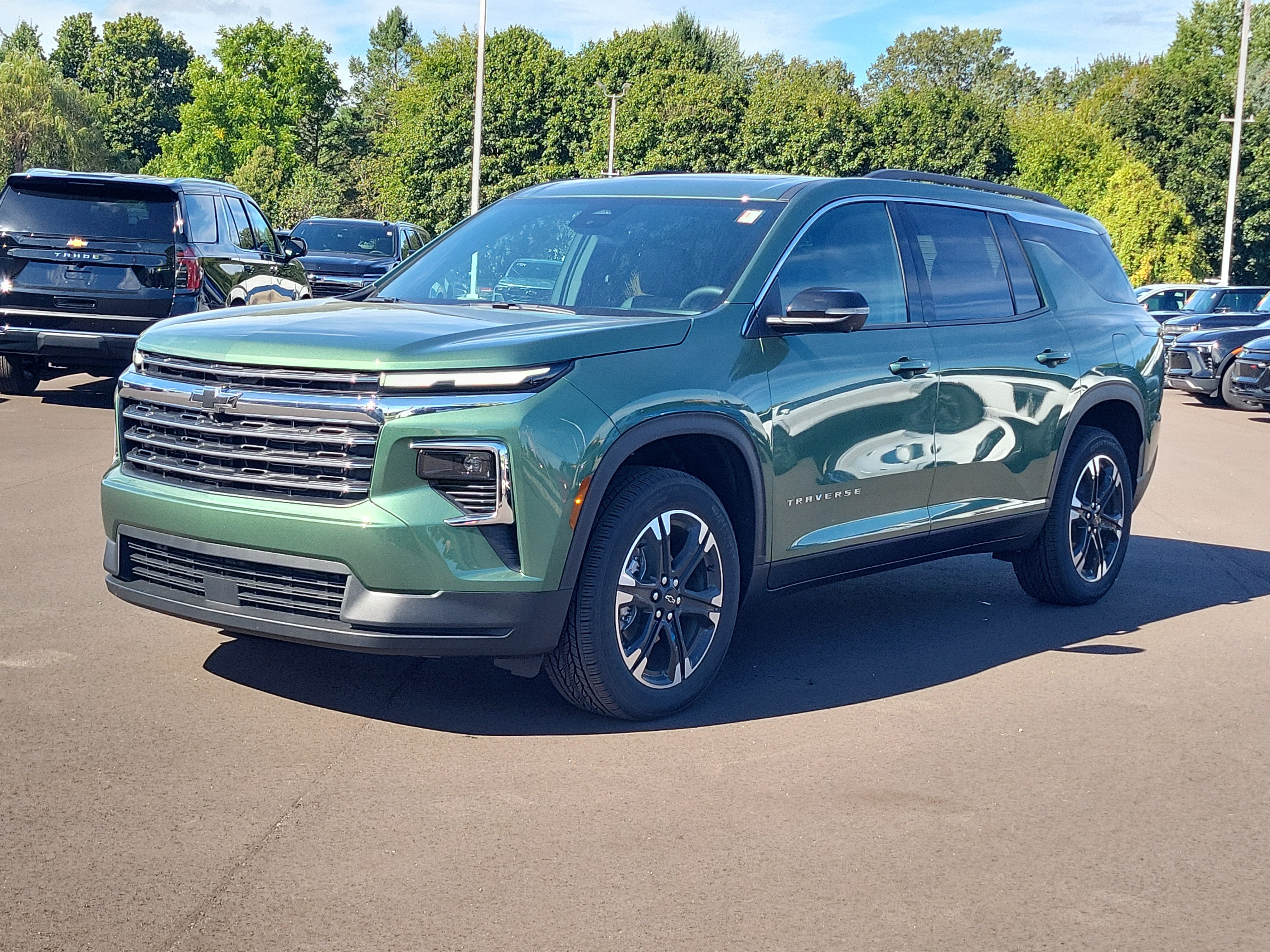 2027 Chevrolet Traverse LT