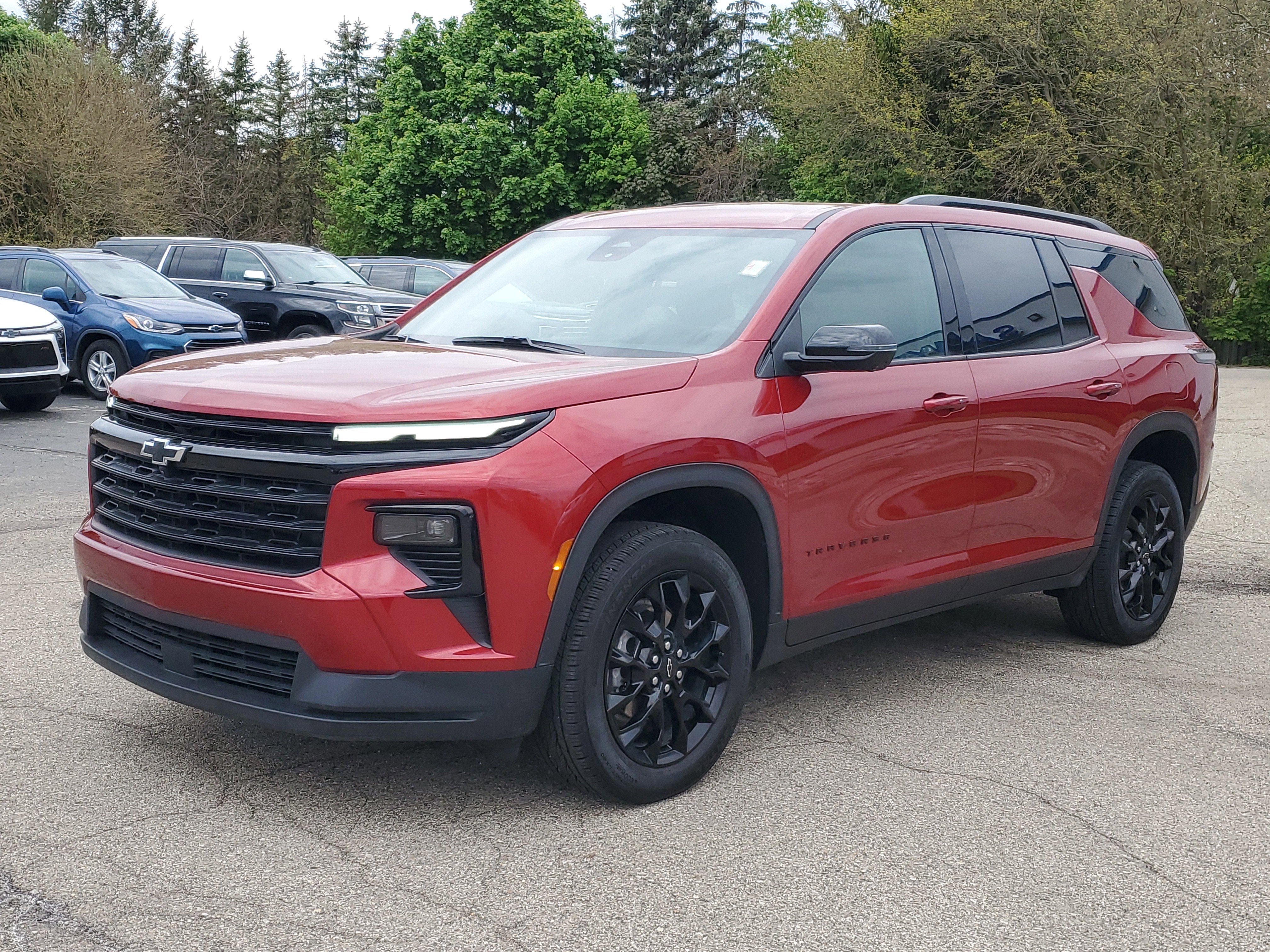 2025 Chevrolet Traverse LT