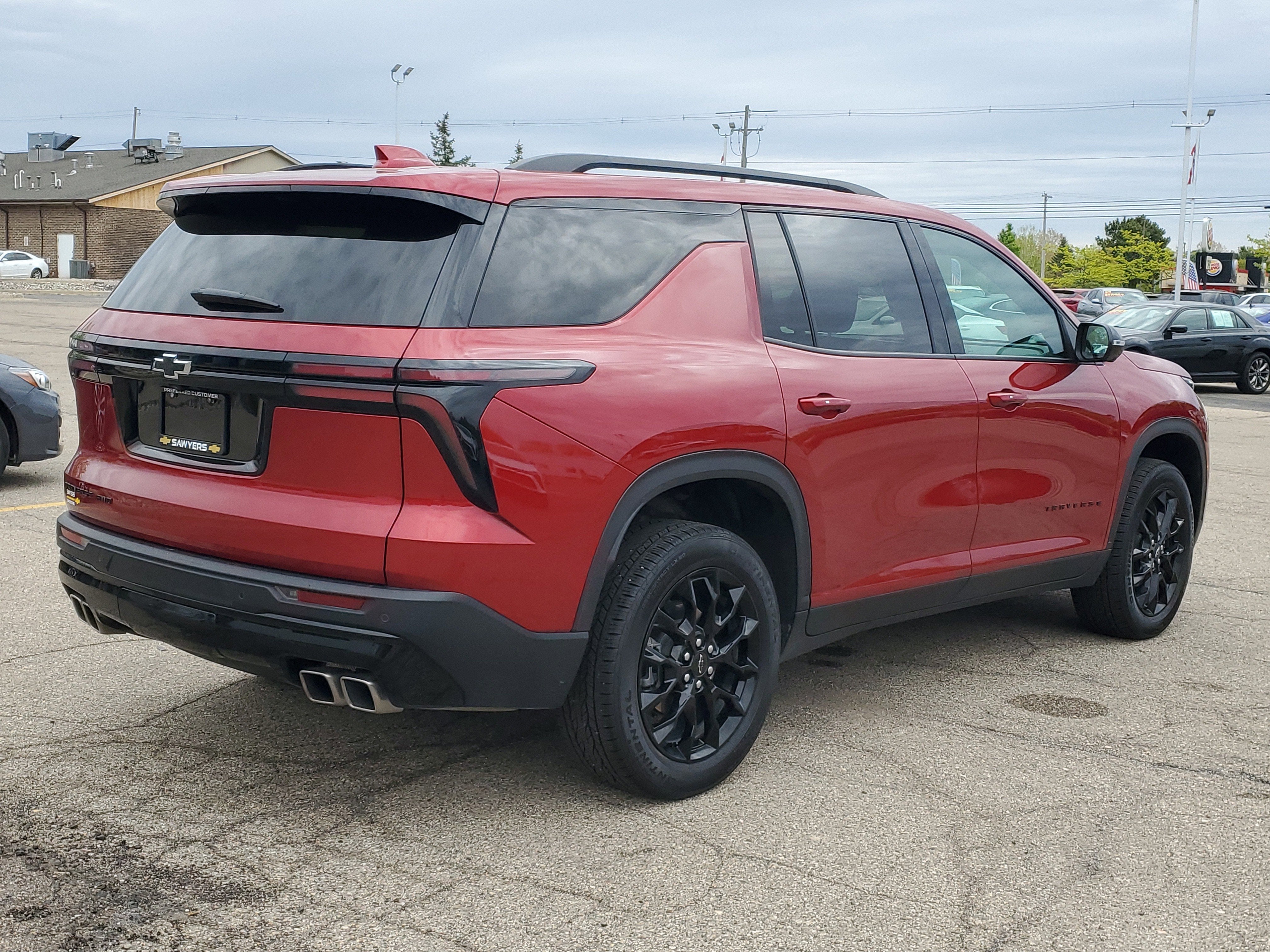 2025 Chevrolet Traverse LT
