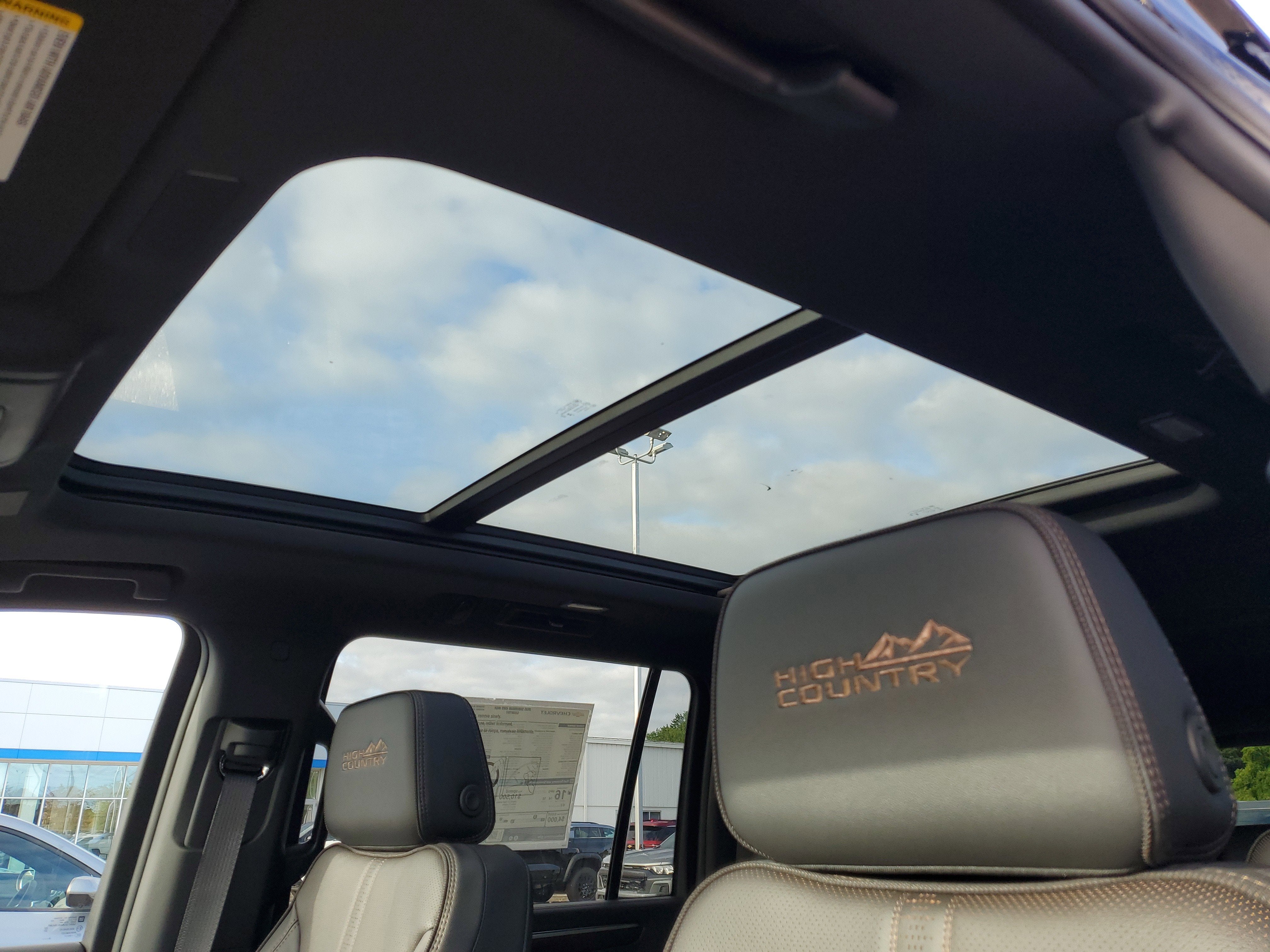 2025 Chevrolet Suburban High Country