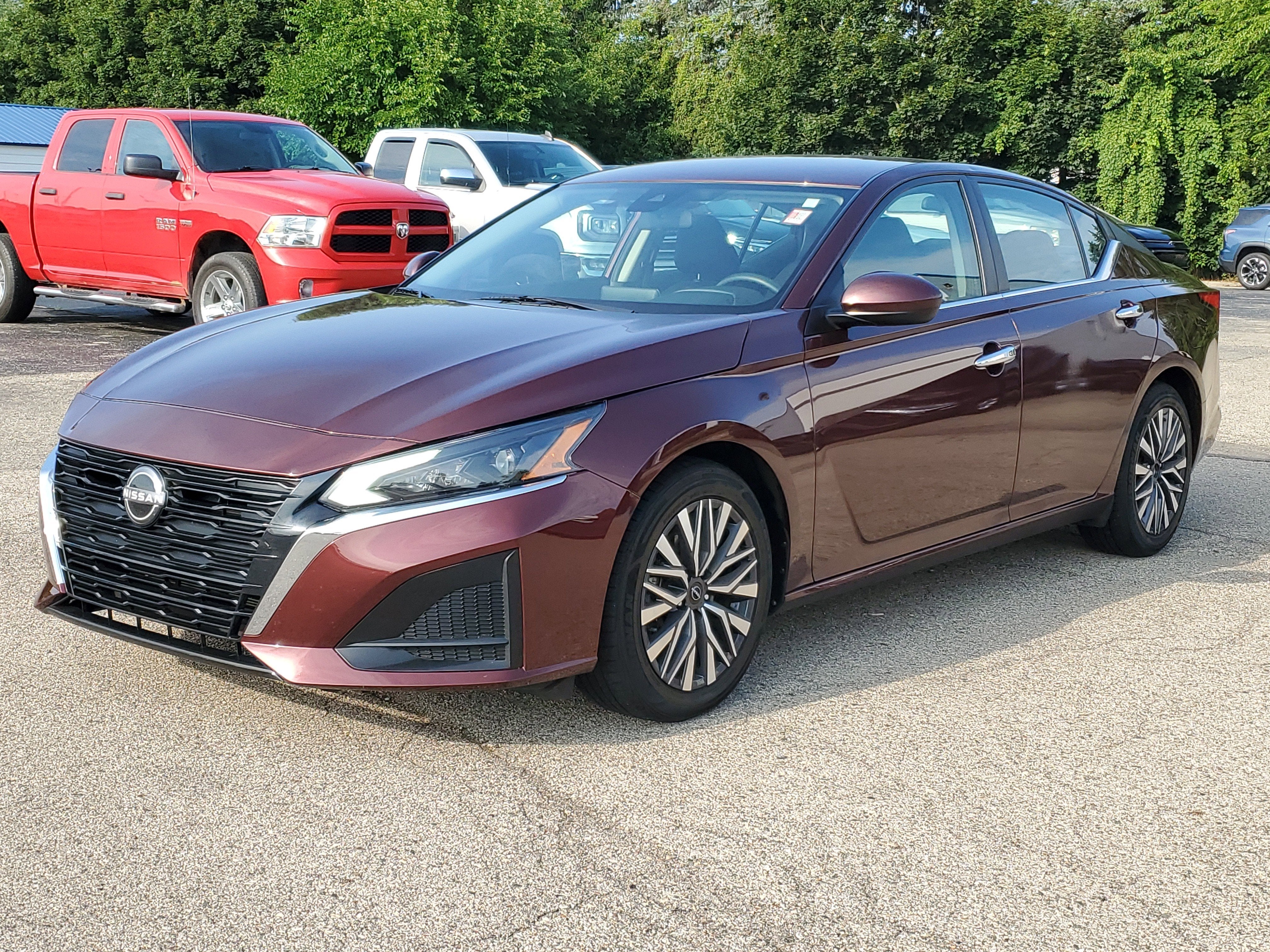 2023 Nissan Altima SV FWD