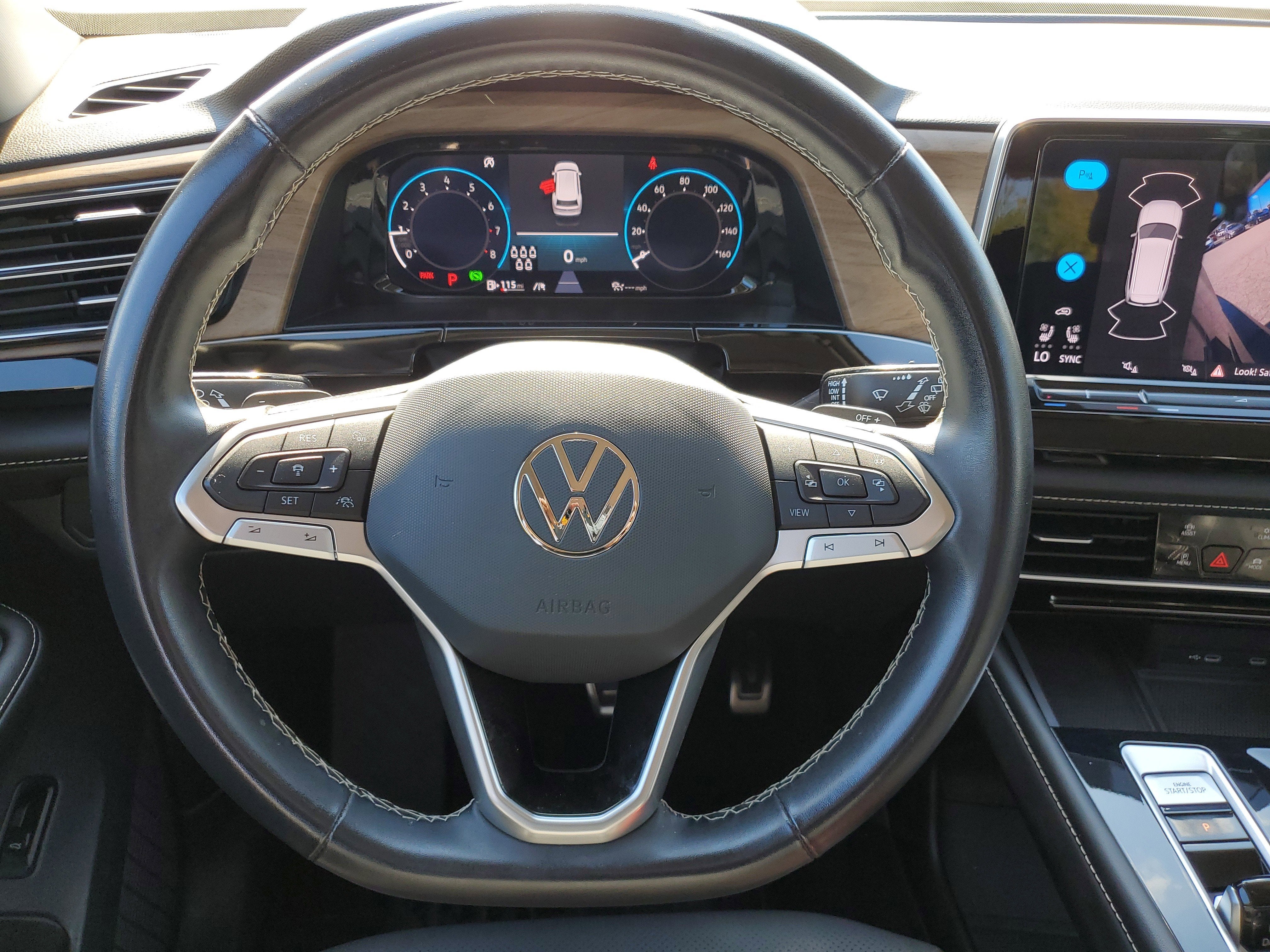 2024 Volkswagen Atlas 2.0T SE w/Technology