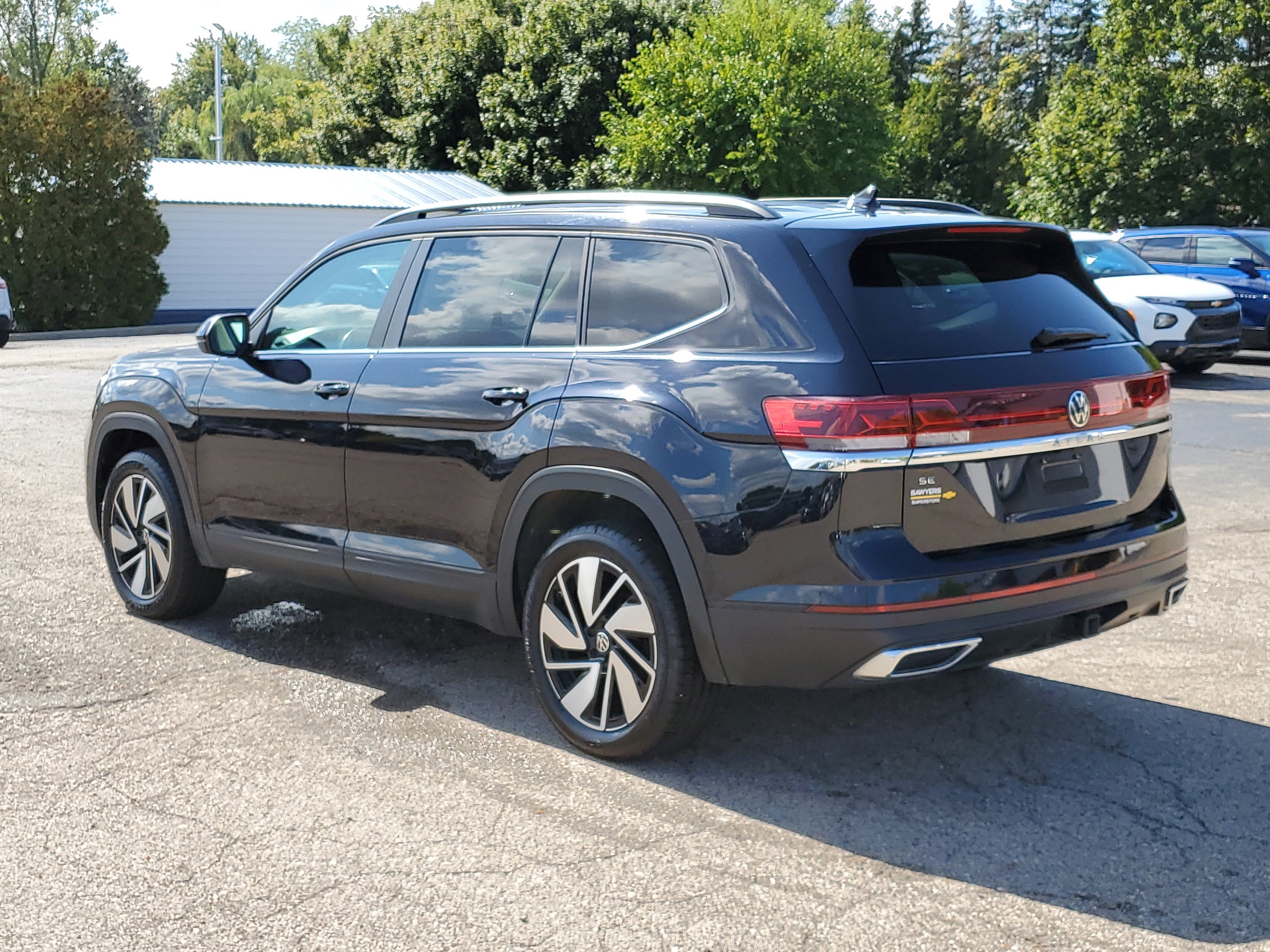 2024 Volkswagen Atlas 2.0T SE w/Technology