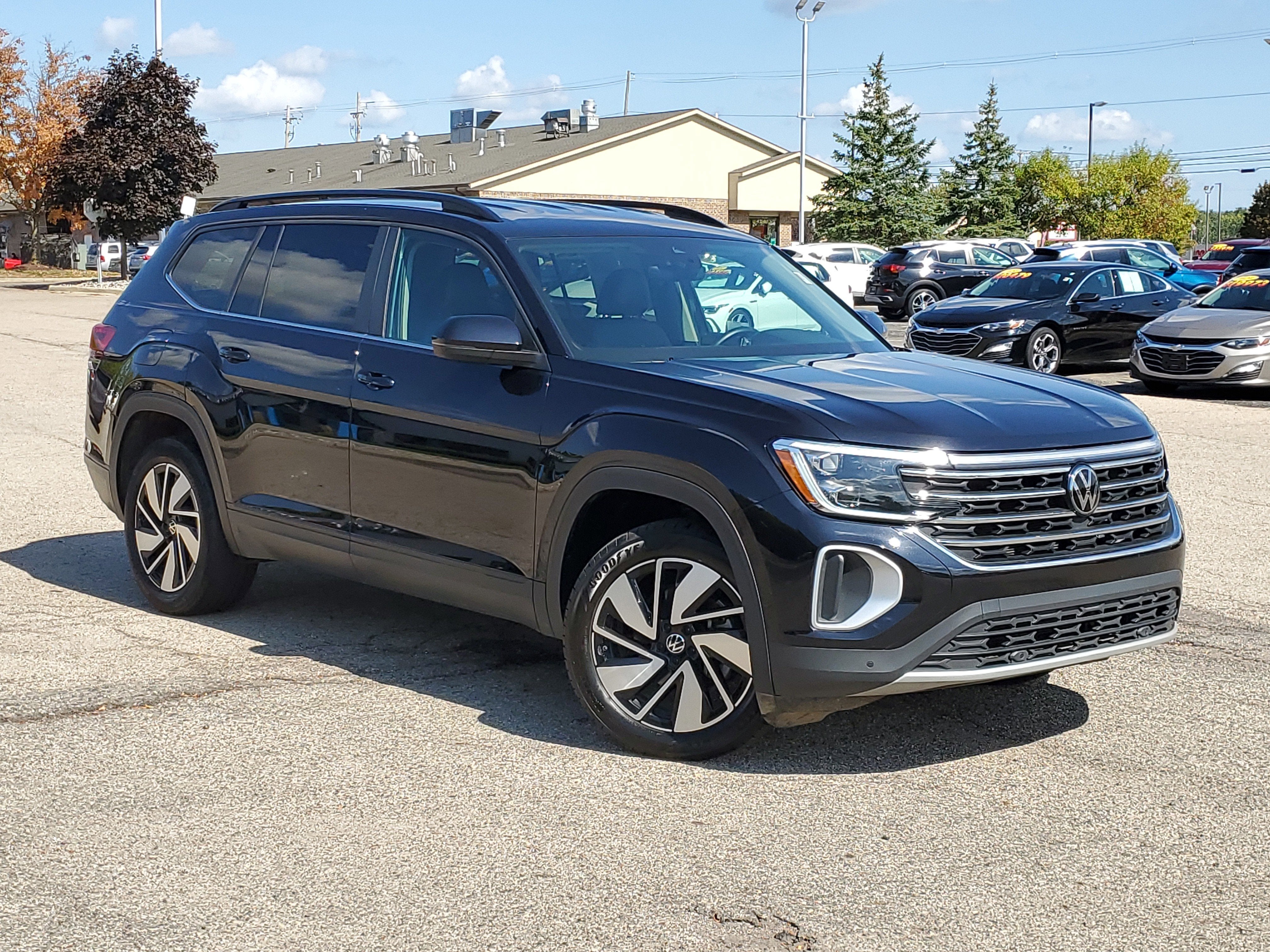 2024 Volkswagen Atlas 2.0T SE w/Technology