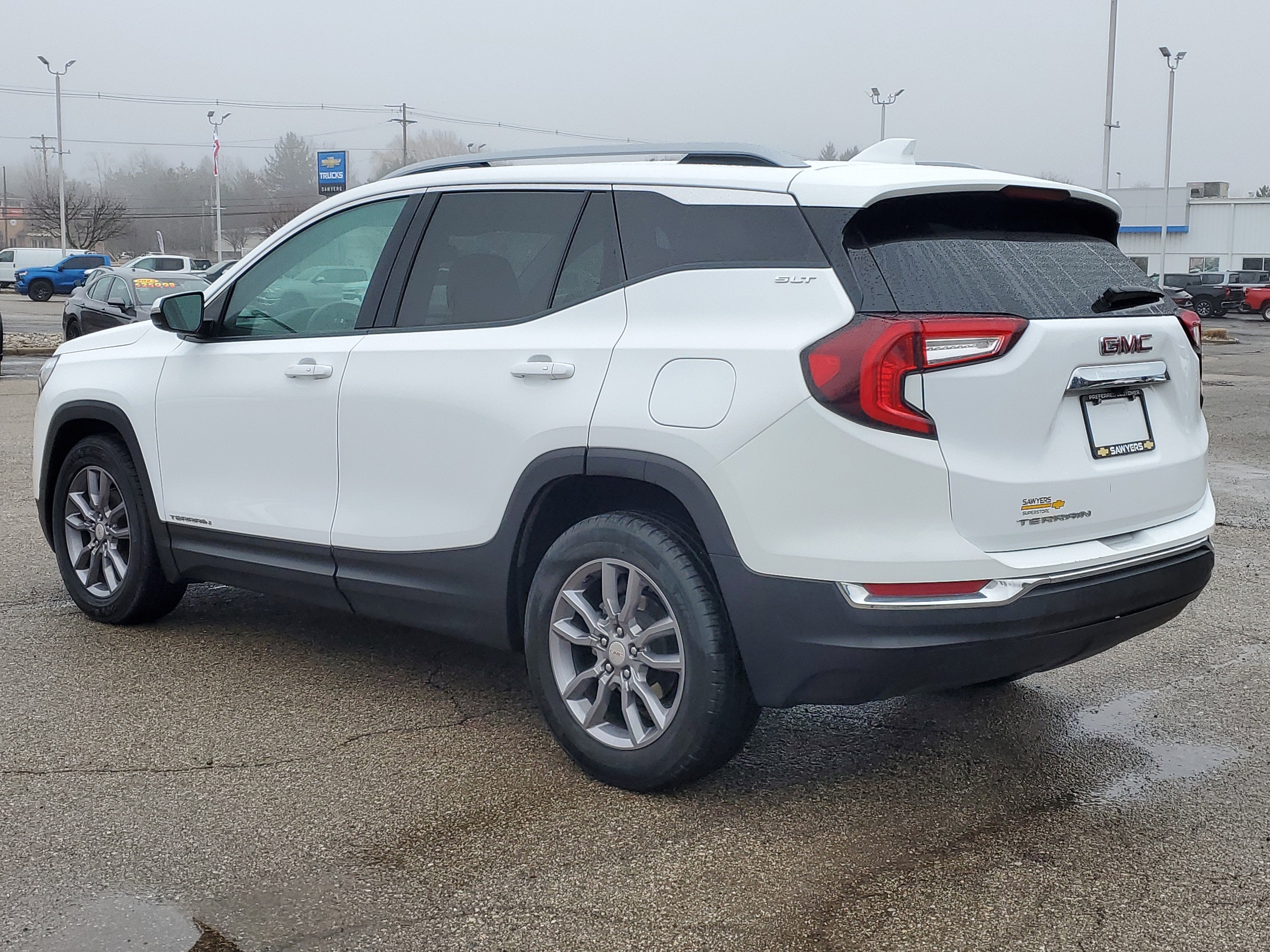 2024 GMC Terrain SLT