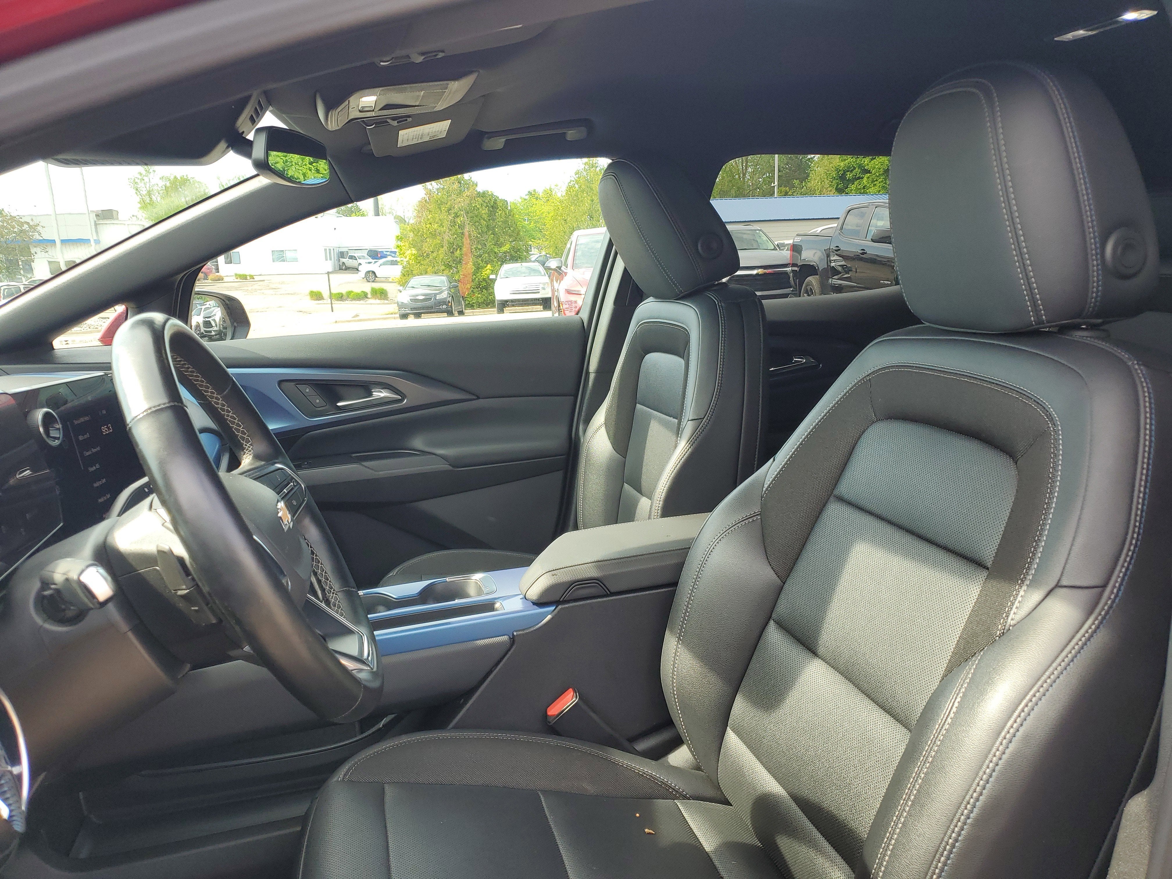 2025 Chevrolet Equinox EV LT