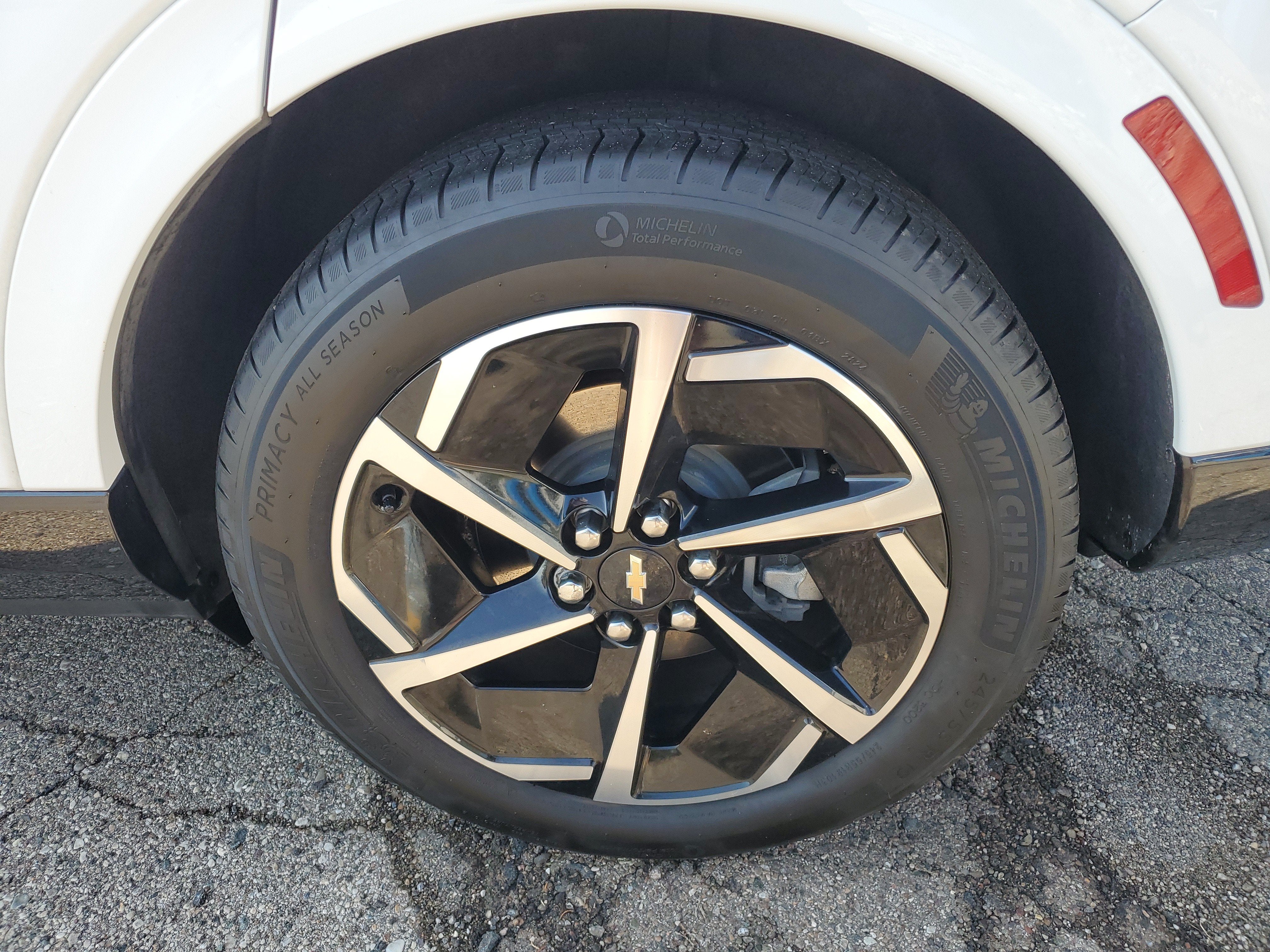 2025 Chevrolet Equinox EV LT