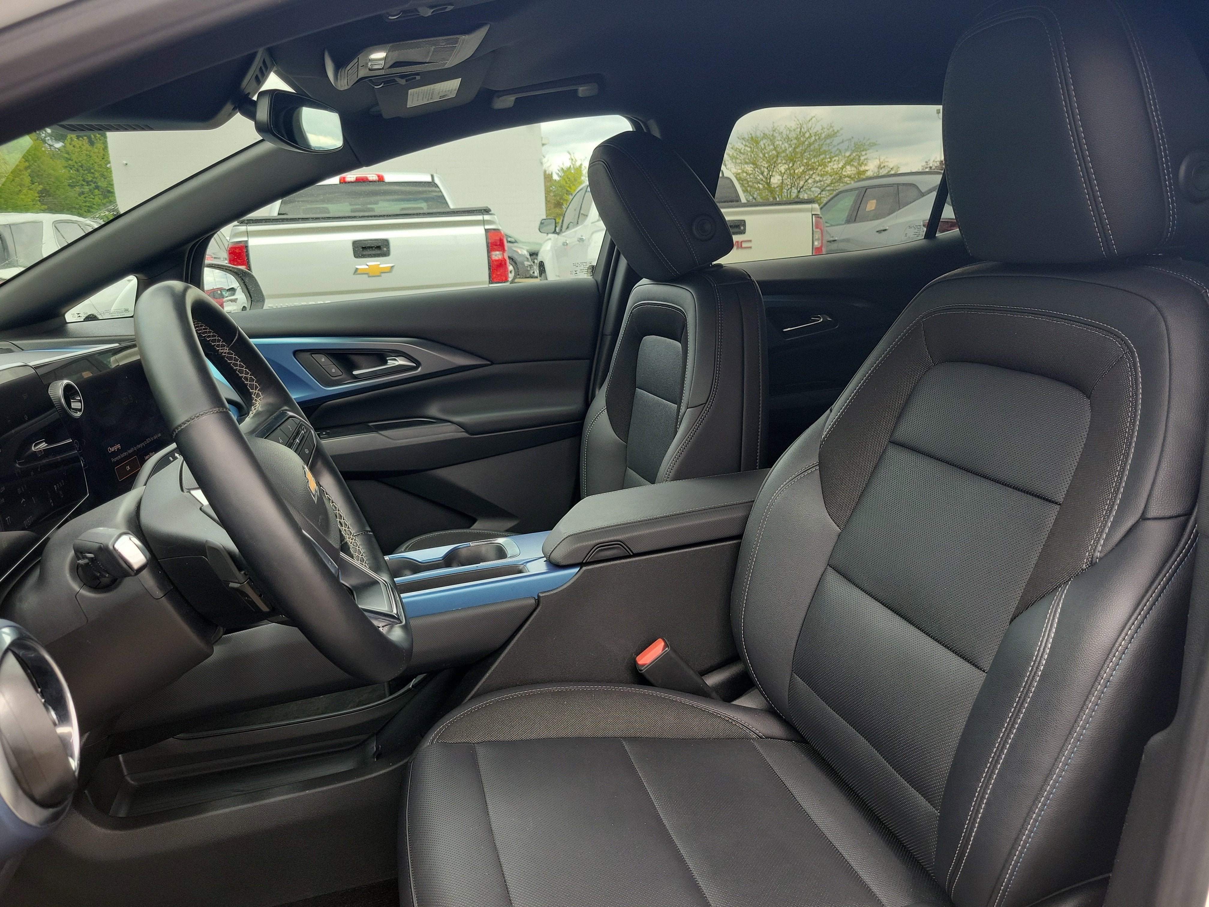 2025 Chevrolet Equinox EV LT