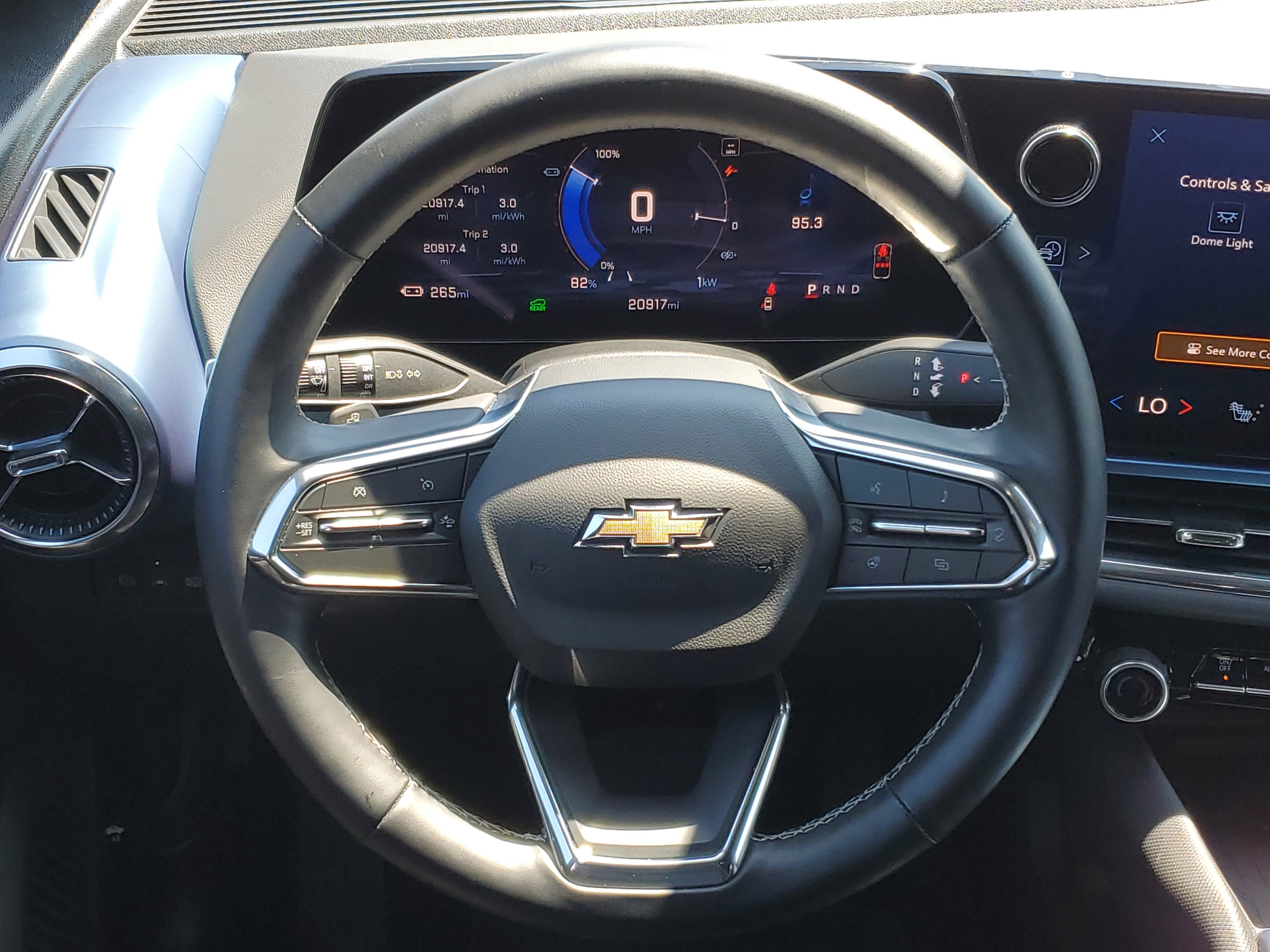 2025 Chevrolet Equinox EV LT