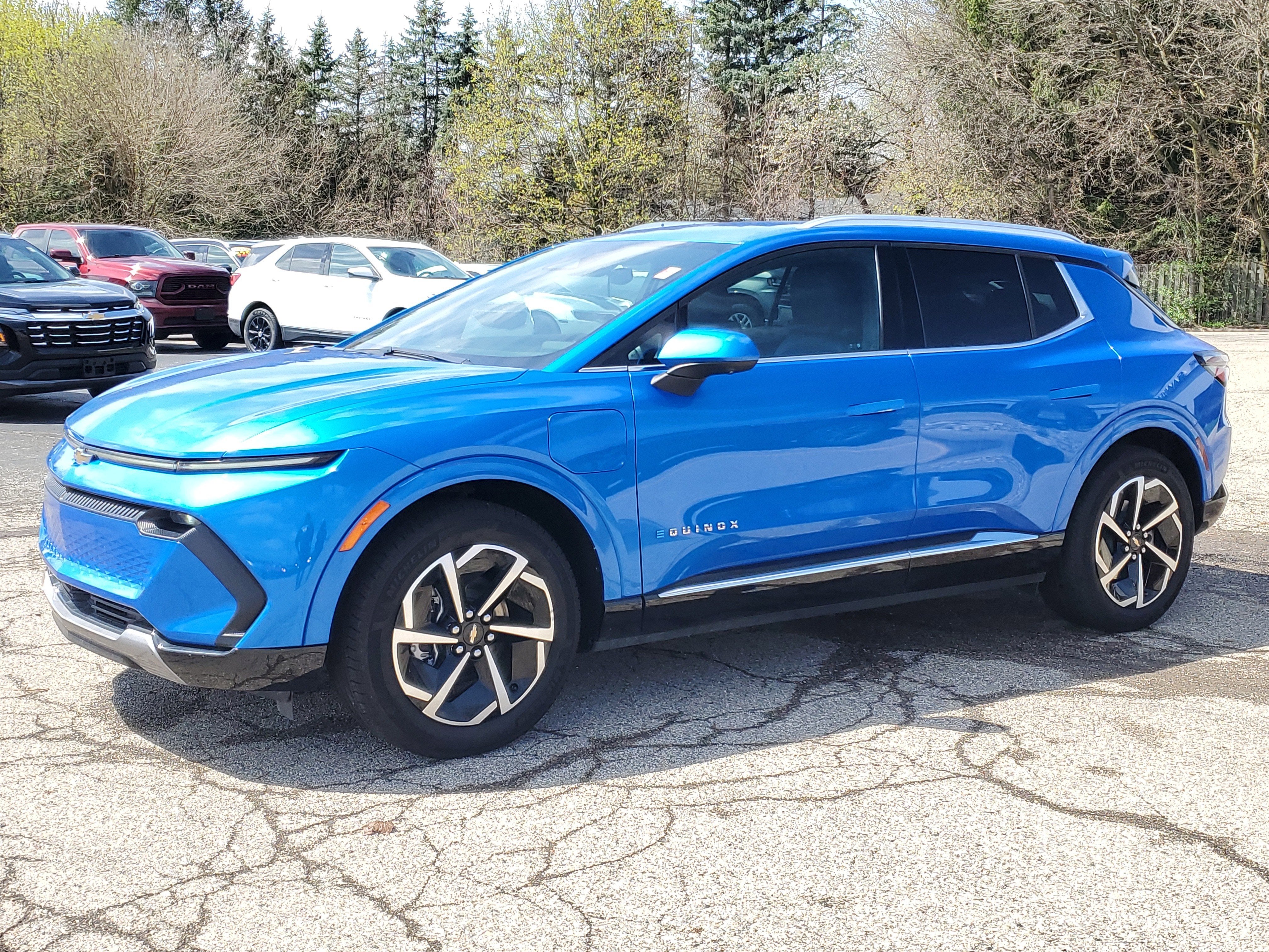 2025 Chevrolet Equinox EV LT